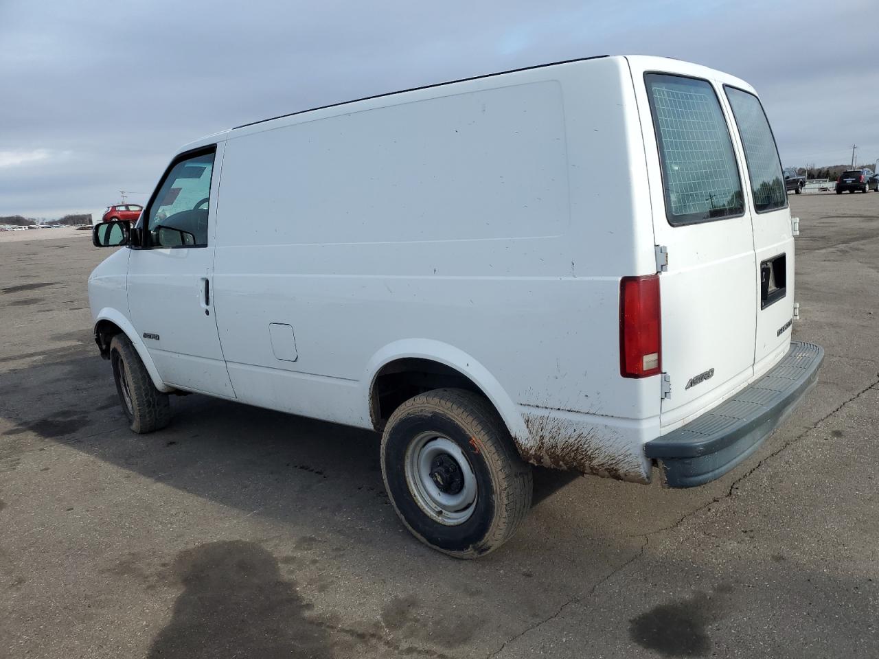 2000 Chevrolet Astro White vin: 1GCDM19W4YB151023