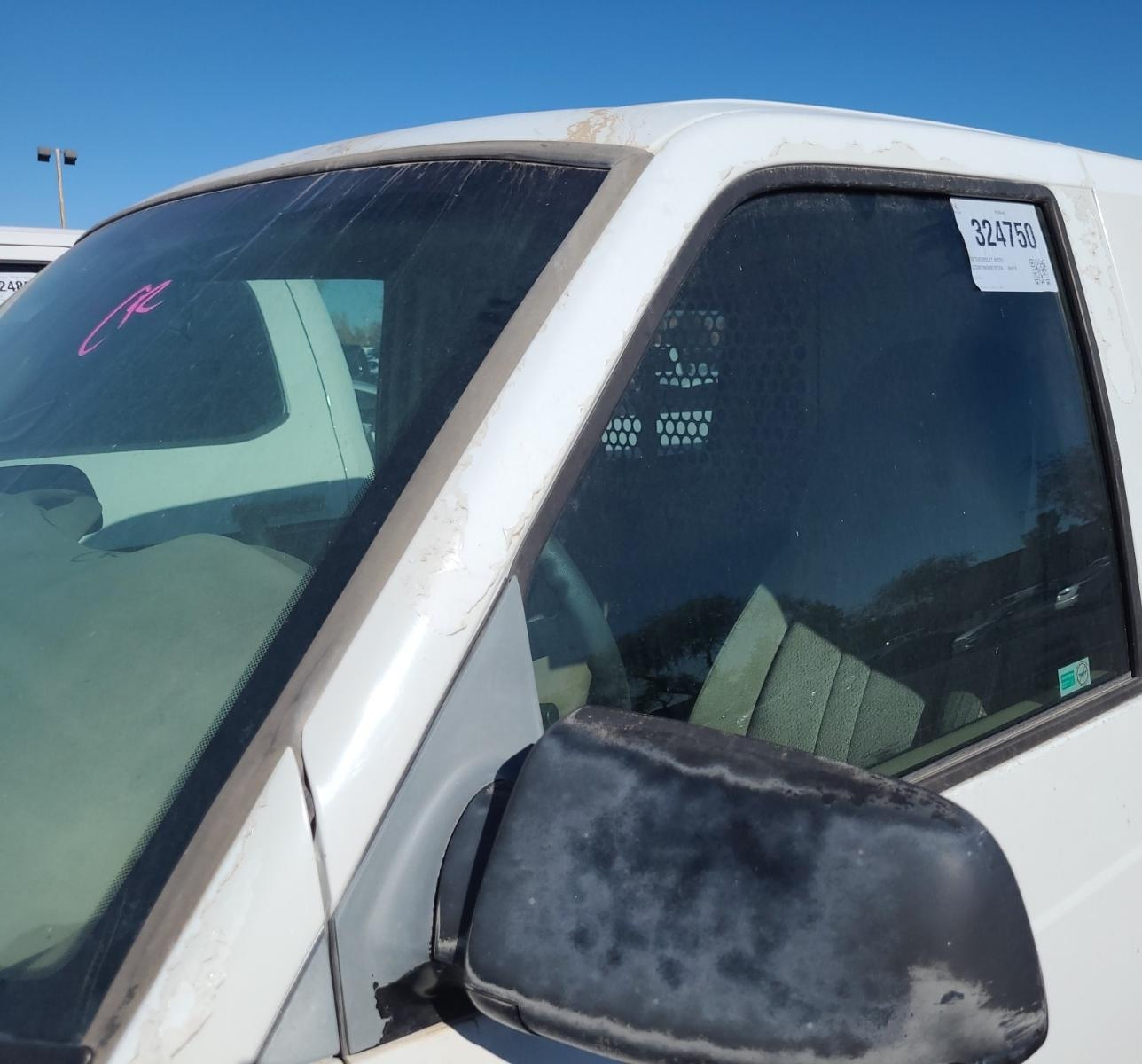 2000 Chevrolet Astro   vin: 1GCDM19W4YB196124