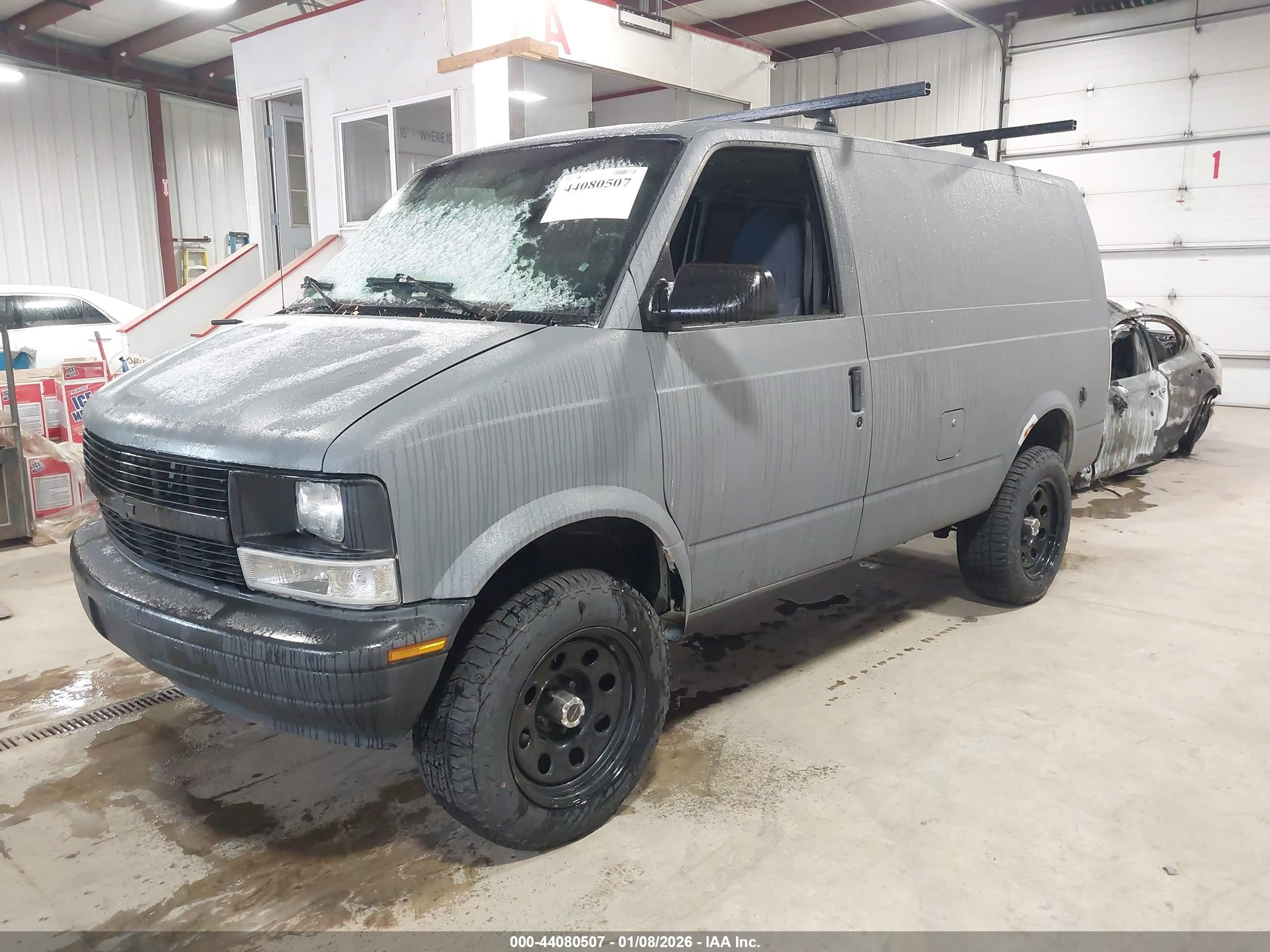 1997 Chevrolet Astro   Gray vin: 1GCDM19W7VB126886