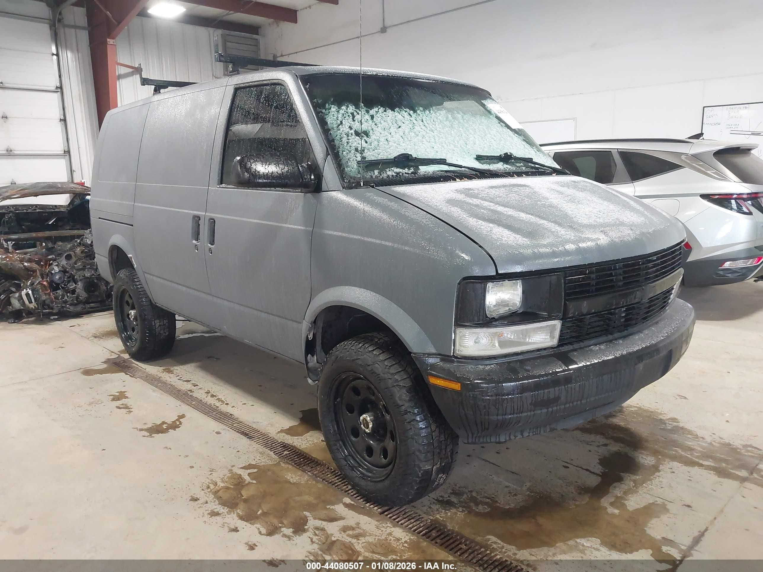 1997 Chevrolet Astro   Gray vin: 1GCDM19W7VB126886