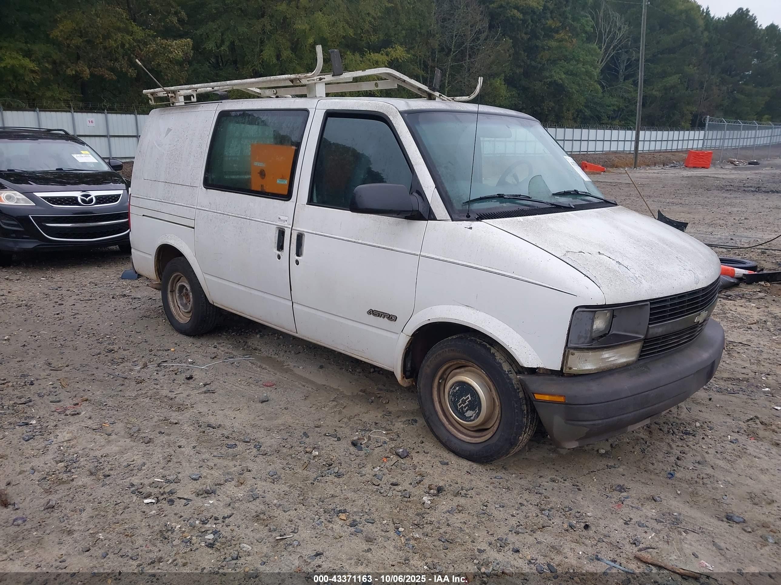 1GCDM19W7WB162837