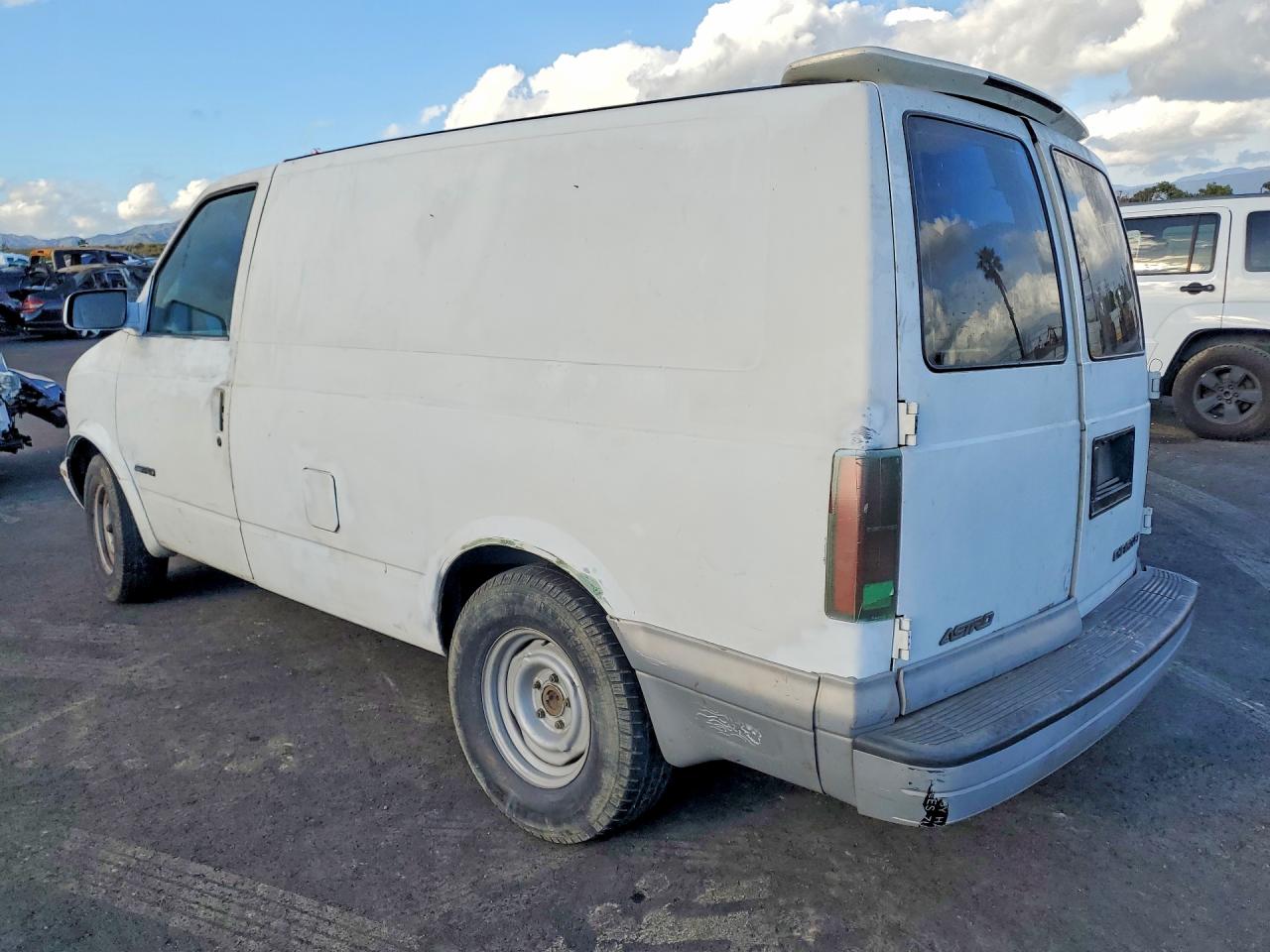 1998 Chevrolet Astro Van Delivery Van White vin: 1GCDM19W8SB265517