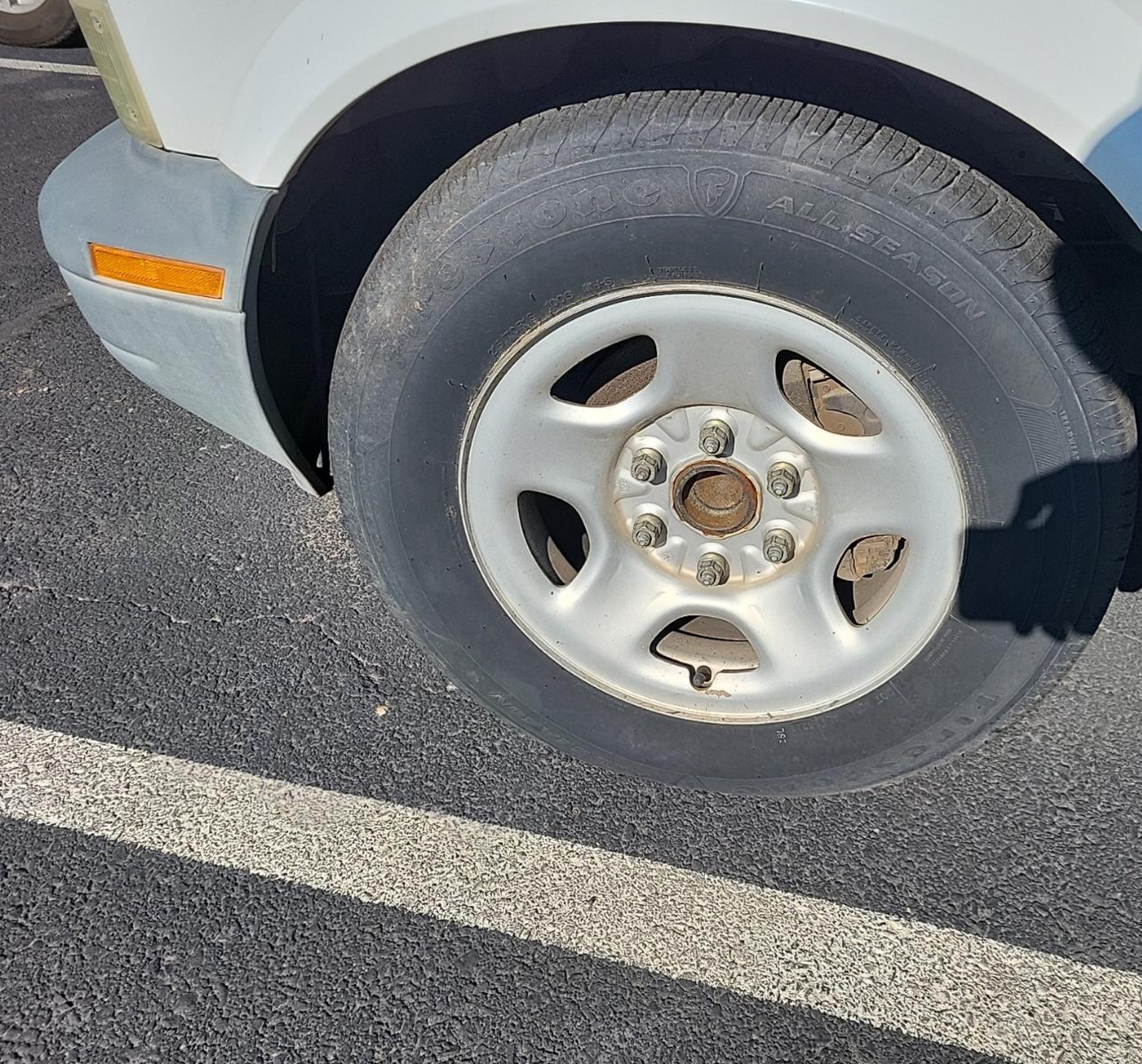 2004 Chevrolet Astro   vin: 1GCDM19X34B106870