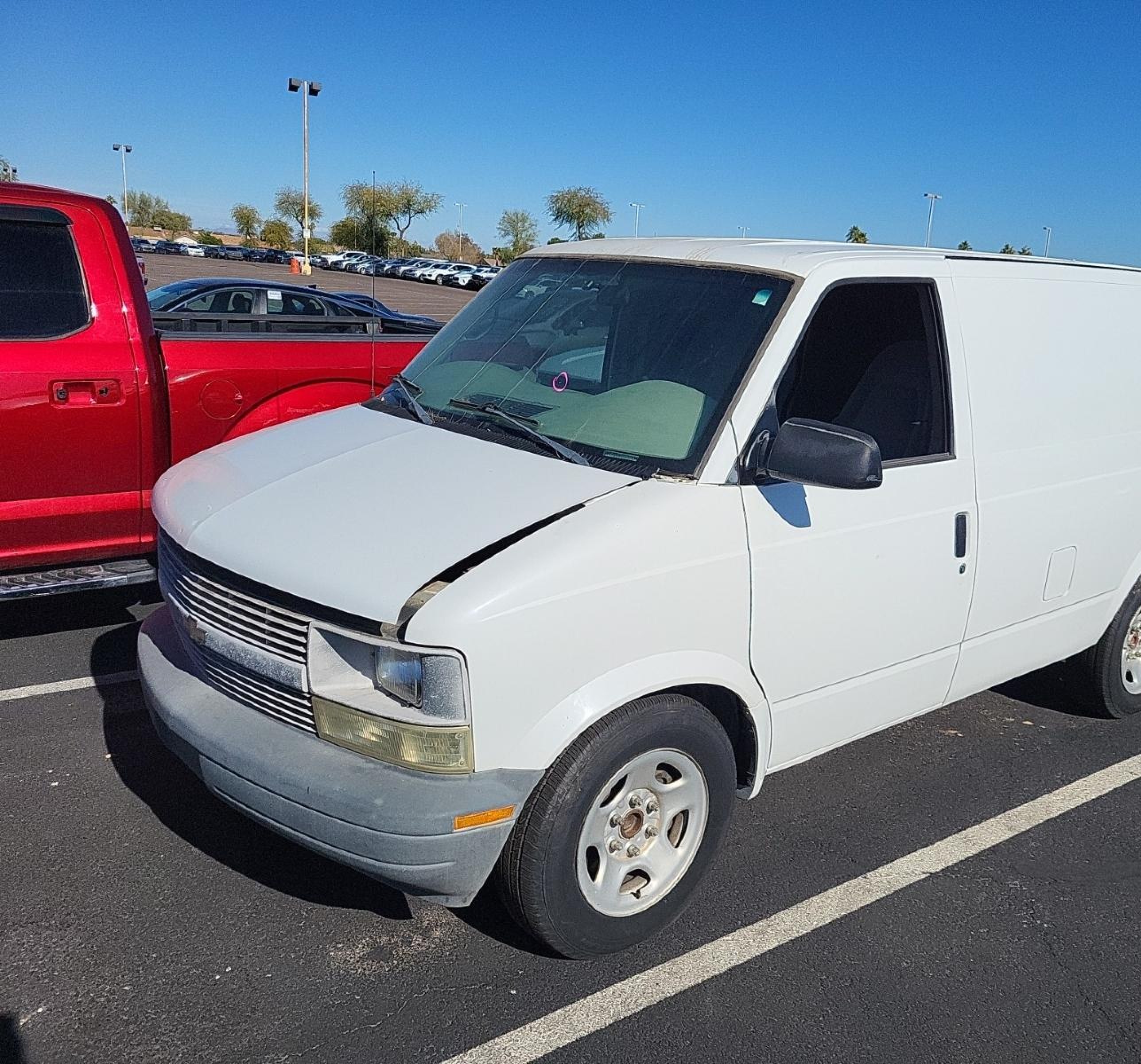 2004 Chevrolet Astro vin: 1GCDM19X34B106870