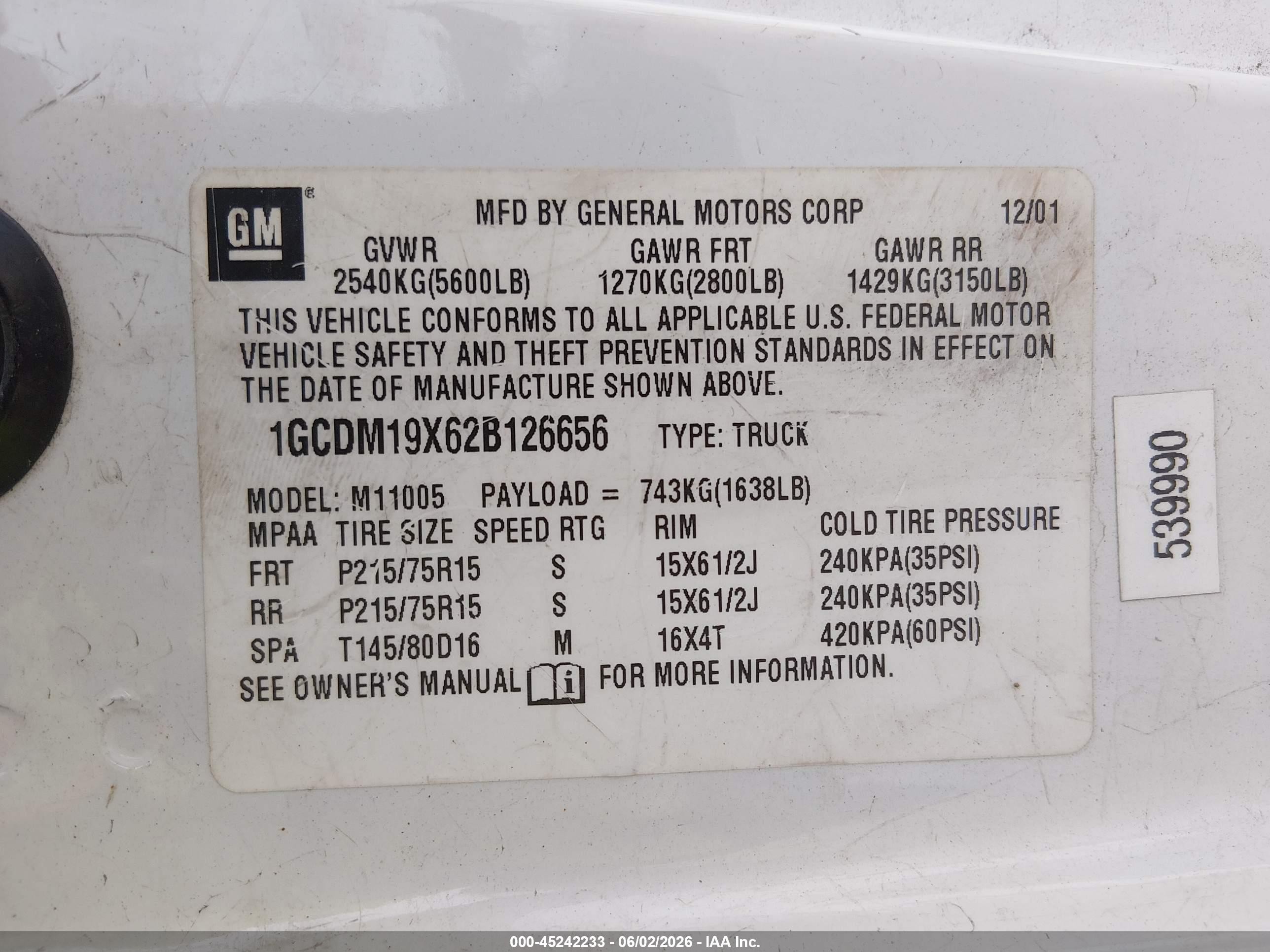 2002 Chevrolet Astro   White vin: 1GCDM19X62B126656