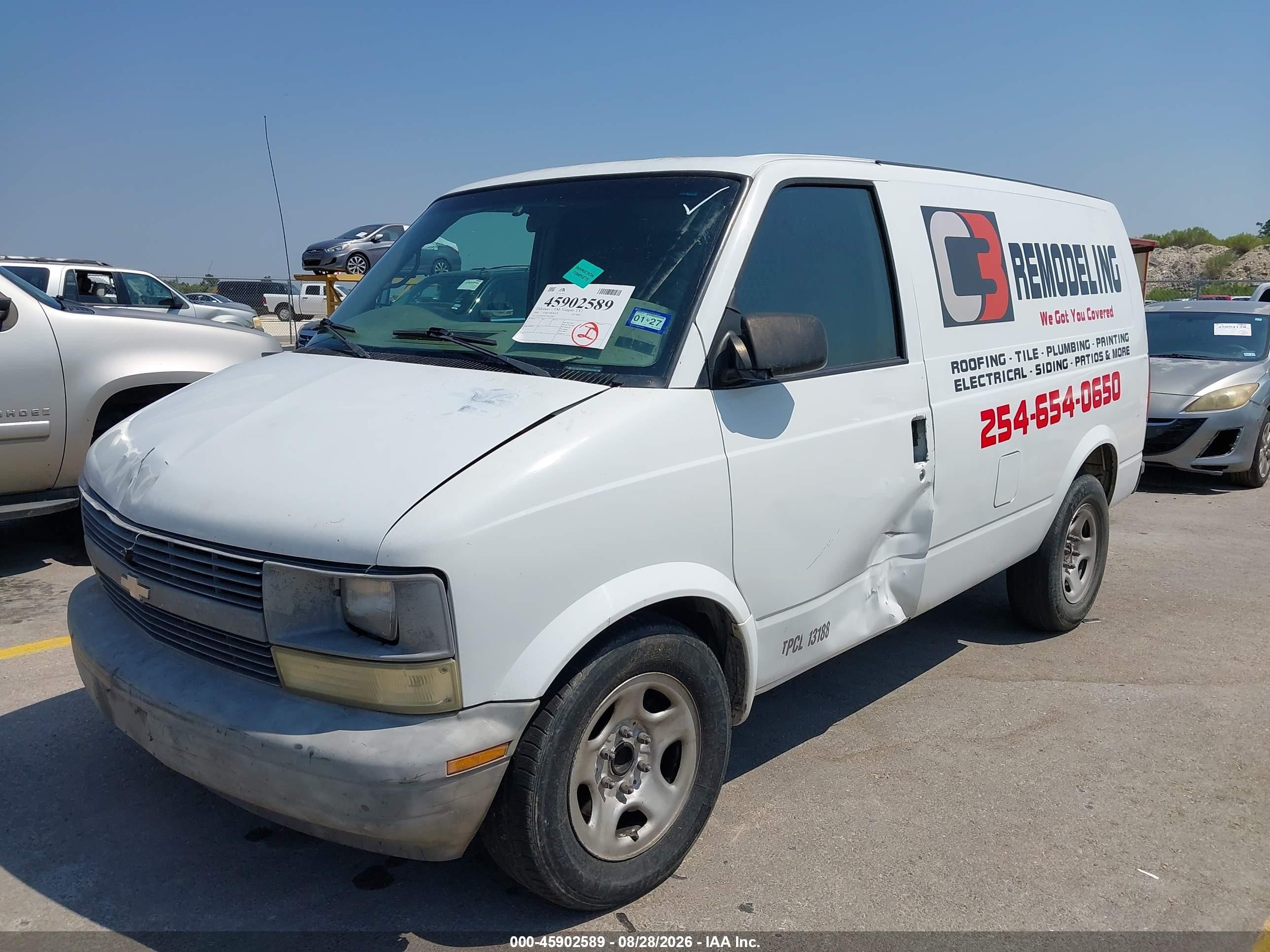 2005 Chevrolet Astro   White vin: 1GCDM19X75B119087
