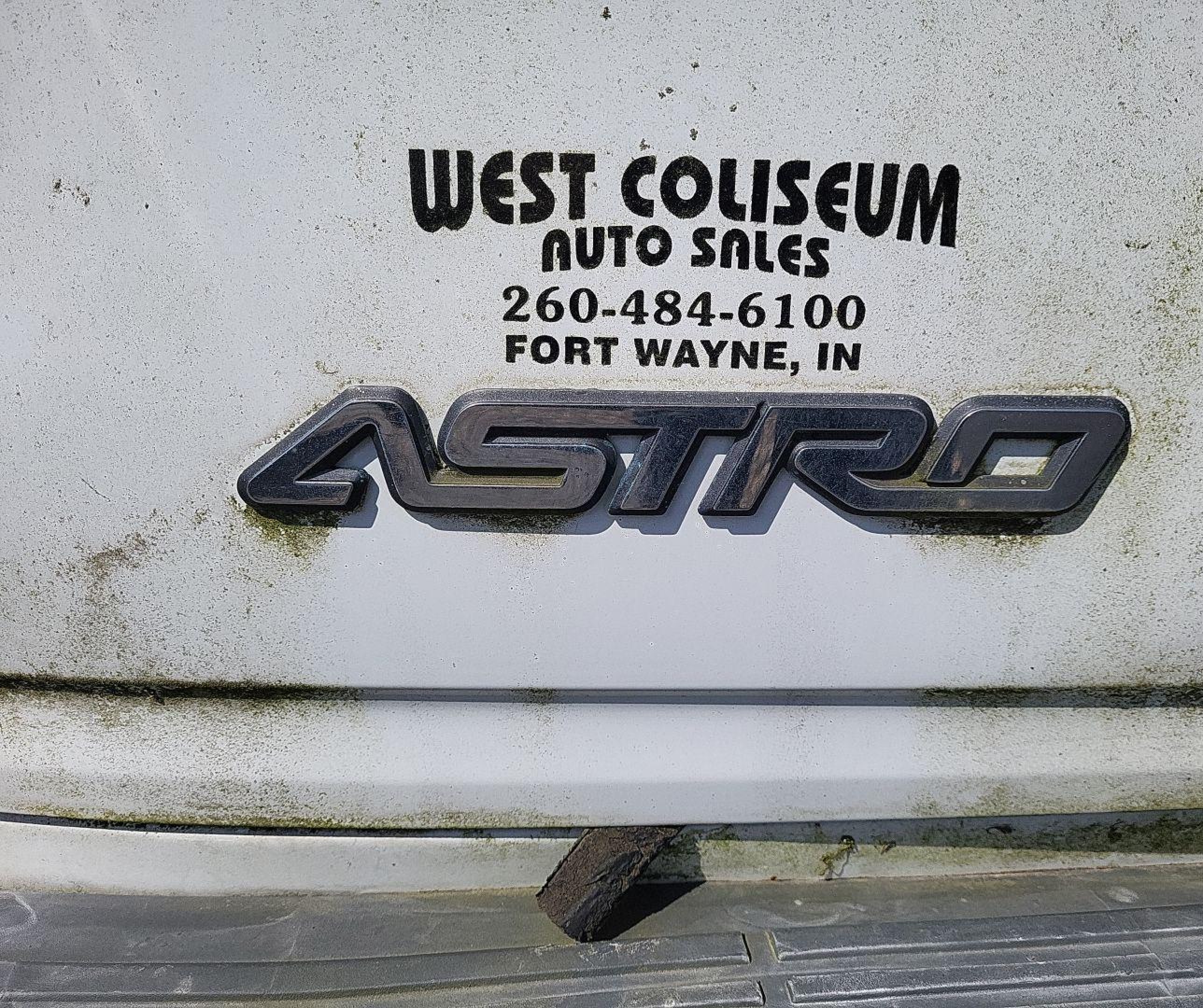 2004 Chevrolet Astro   vin: 1GCDM19X94B114357