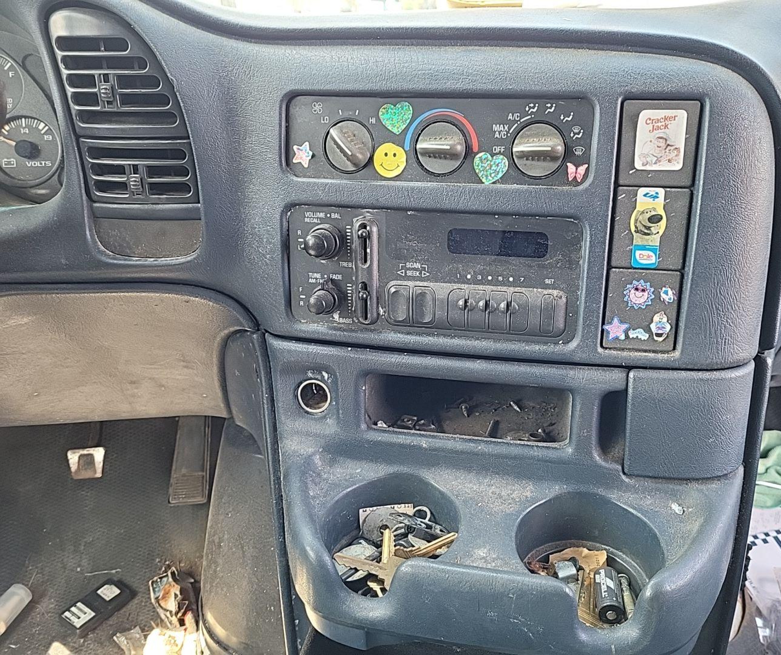 2004 Chevrolet Astro   vin: 1GCDM19X94B114357