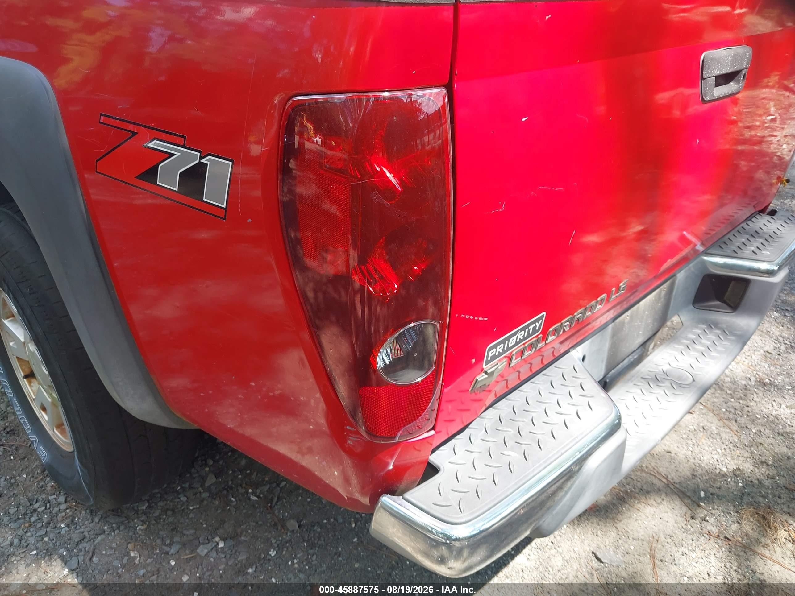 2004 Chevrolet Colorado Ls Red vin: 1GCDS136148111665