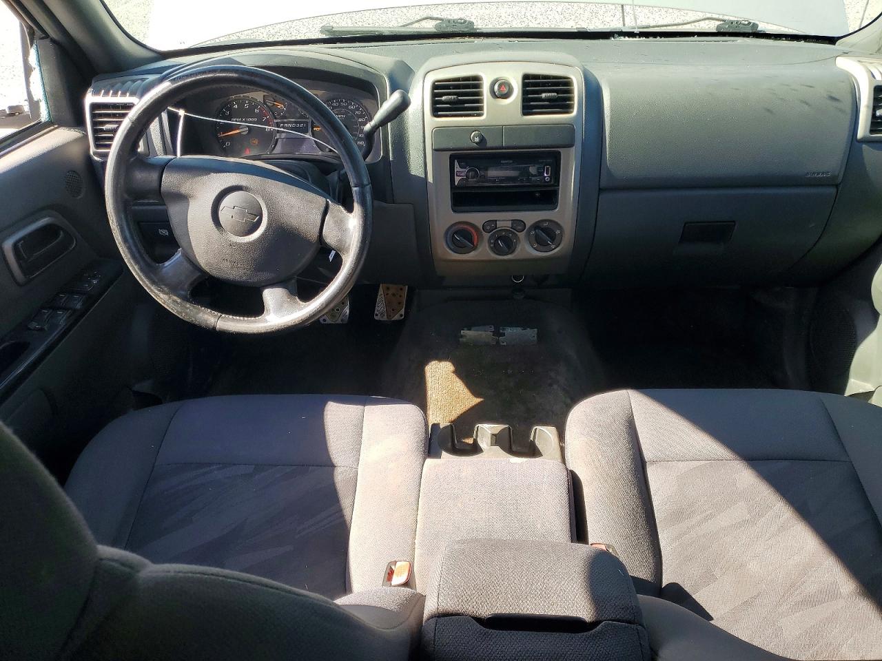 2005 Chevrolet Colorado Silver vin: 1GCDS136358261732