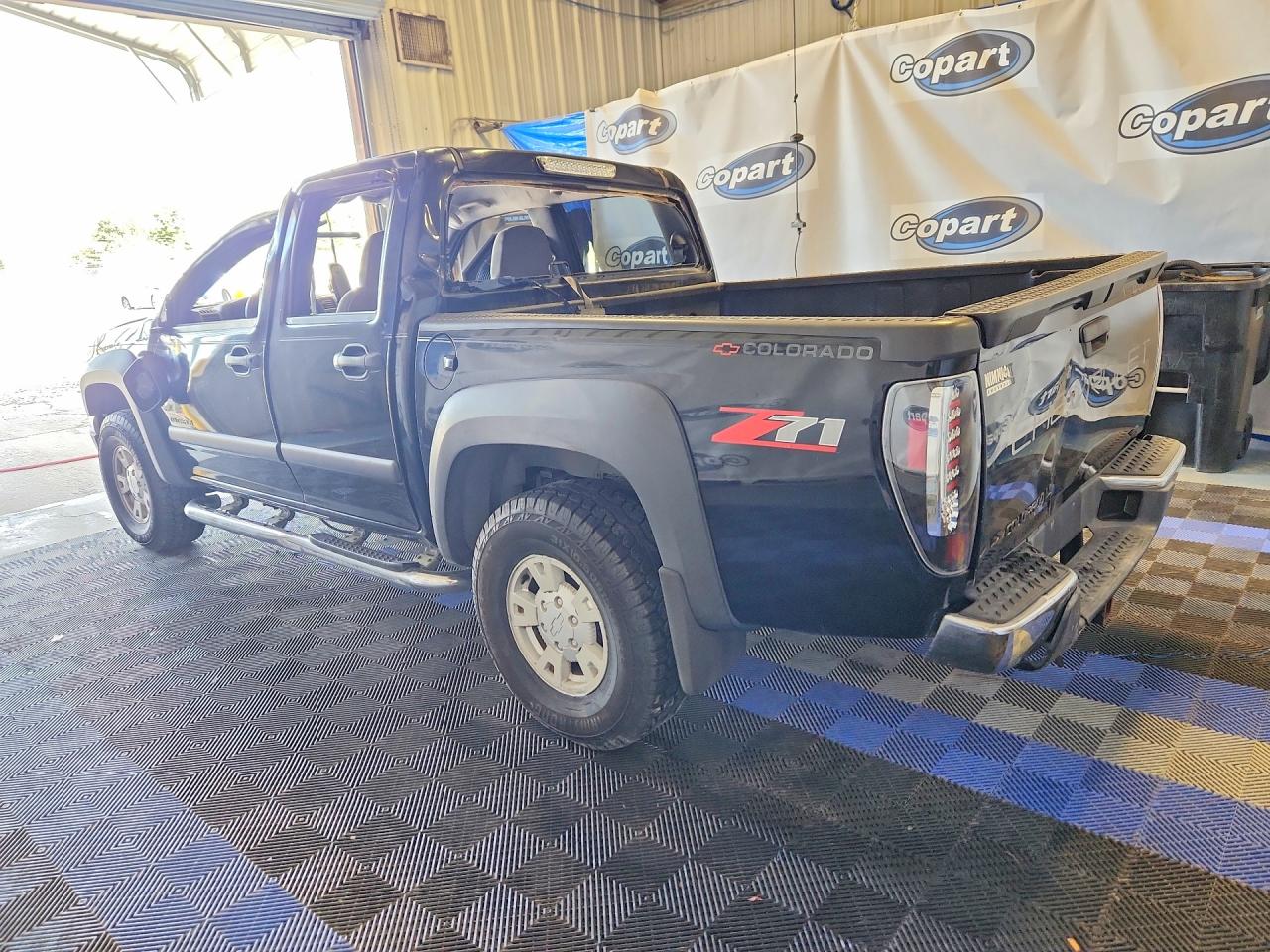 2005 Chevrolet Colorado Черный vin: 1GCDS136658238994