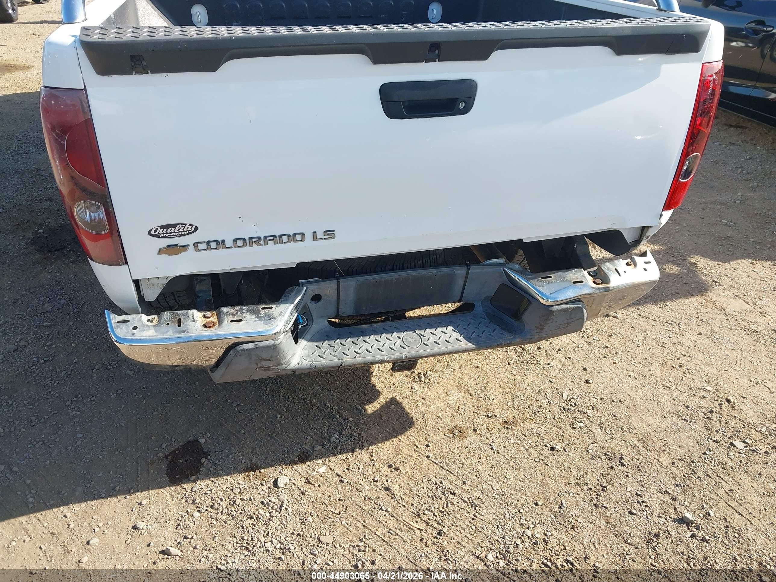 2004 Chevrolet Colorado Ls White vin: 1GCDS136948106665