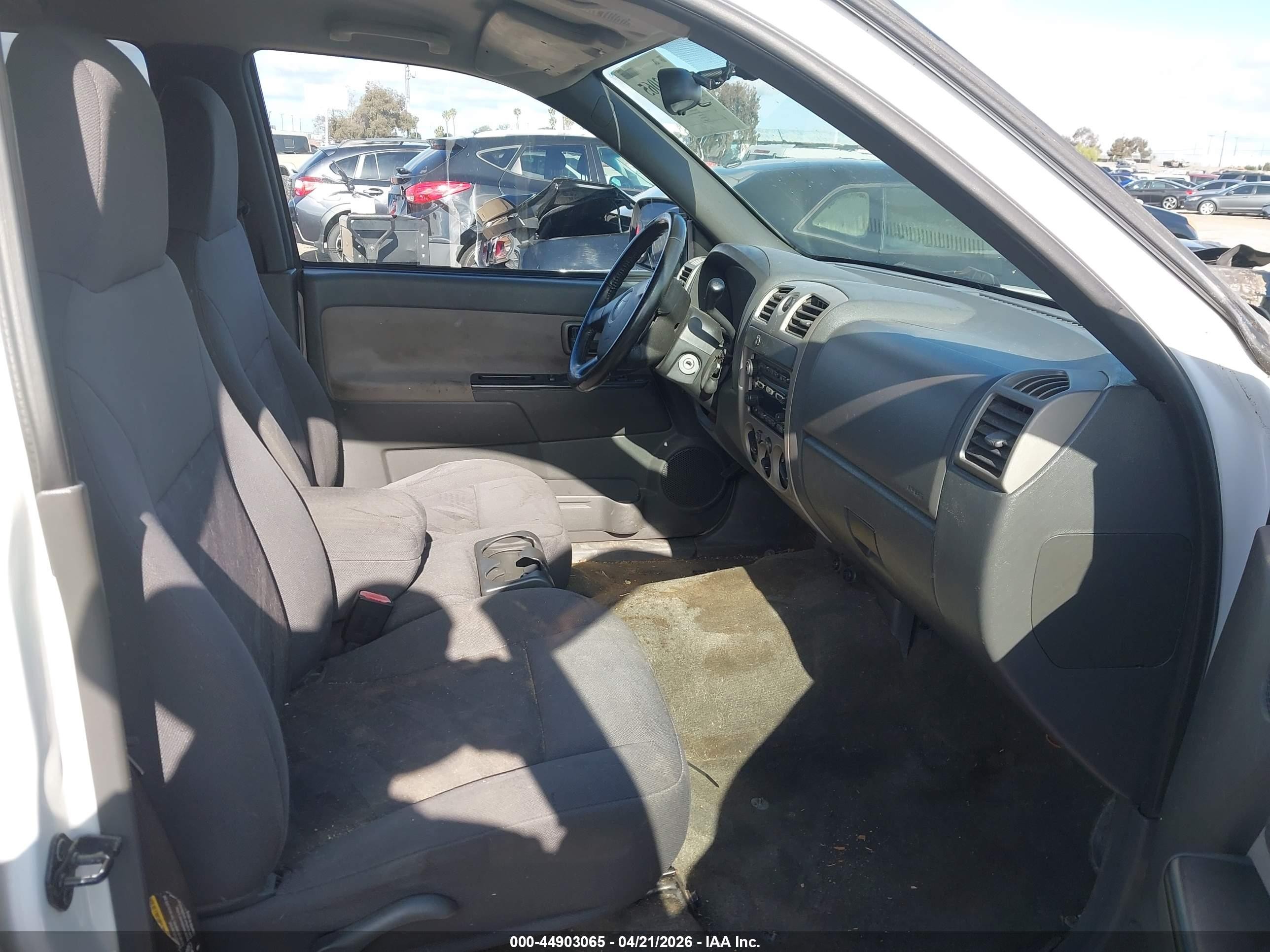 2004 Chevrolet Colorado Ls White vin: 1GCDS136948106665