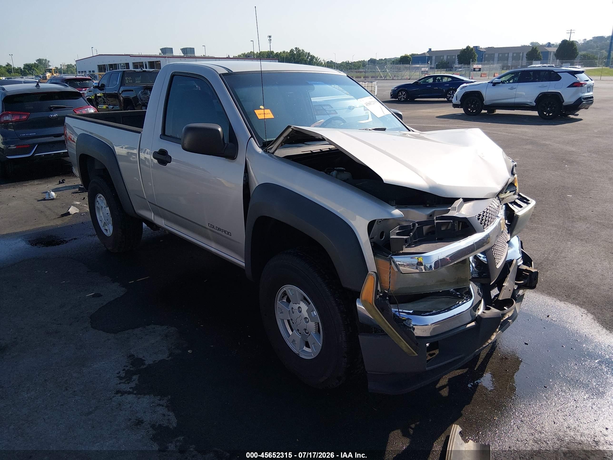 2005 Chevrolet Colorado   Gold vin: 1GCDS148758290425