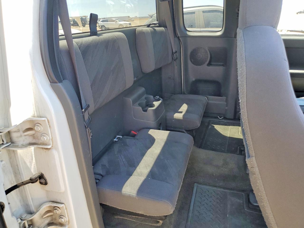 2004 Chevrolet Colorado White vin: 1GCDS196148209201