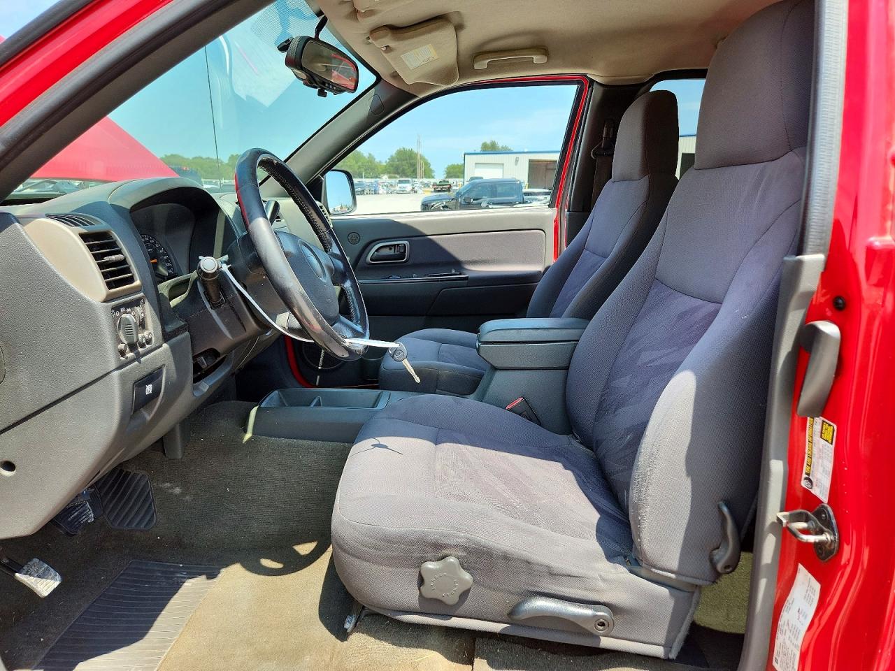 2005 Chevrolet Colorado Red vin: 1GCDS196358122255