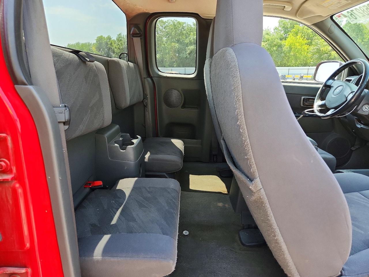 2005 Chevrolet Colorado Red vin: 1GCDS196358122255