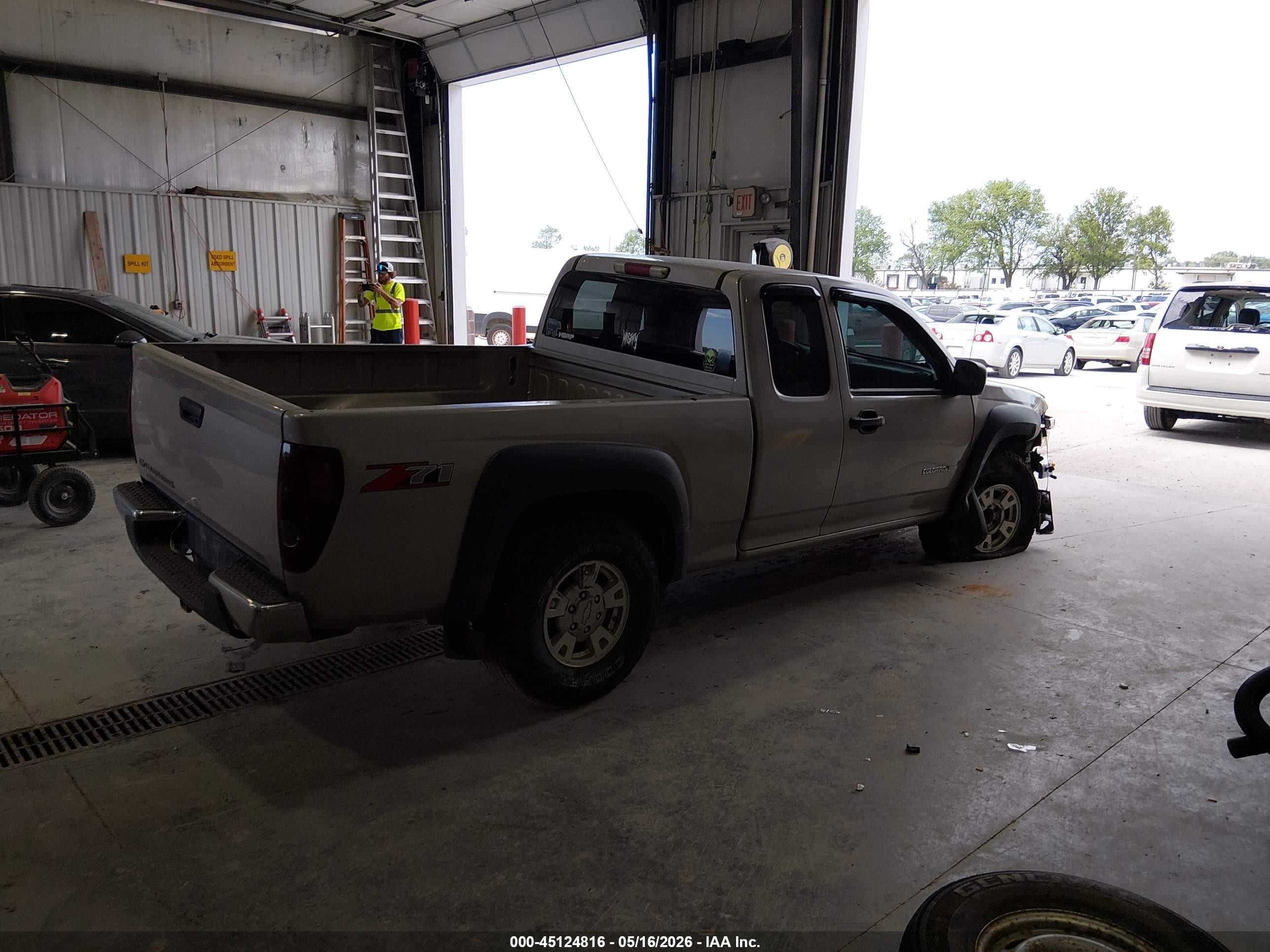 2004 Chevrolet Colorado Ls Tan vin: 1GCDS196548172895