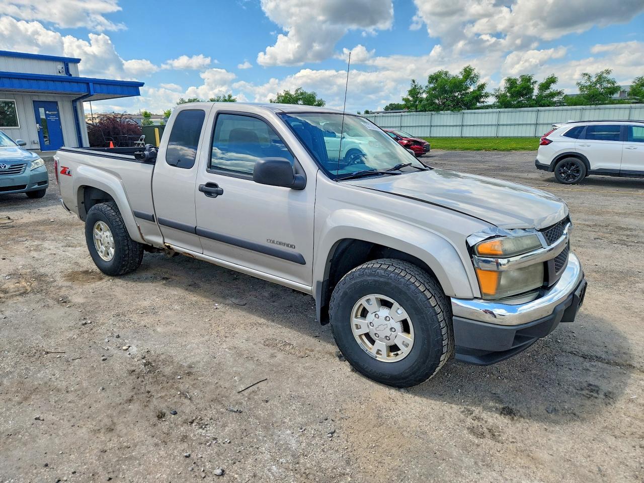2004 Chevrolet Colorado Beige vin: 1GCDS196848195667