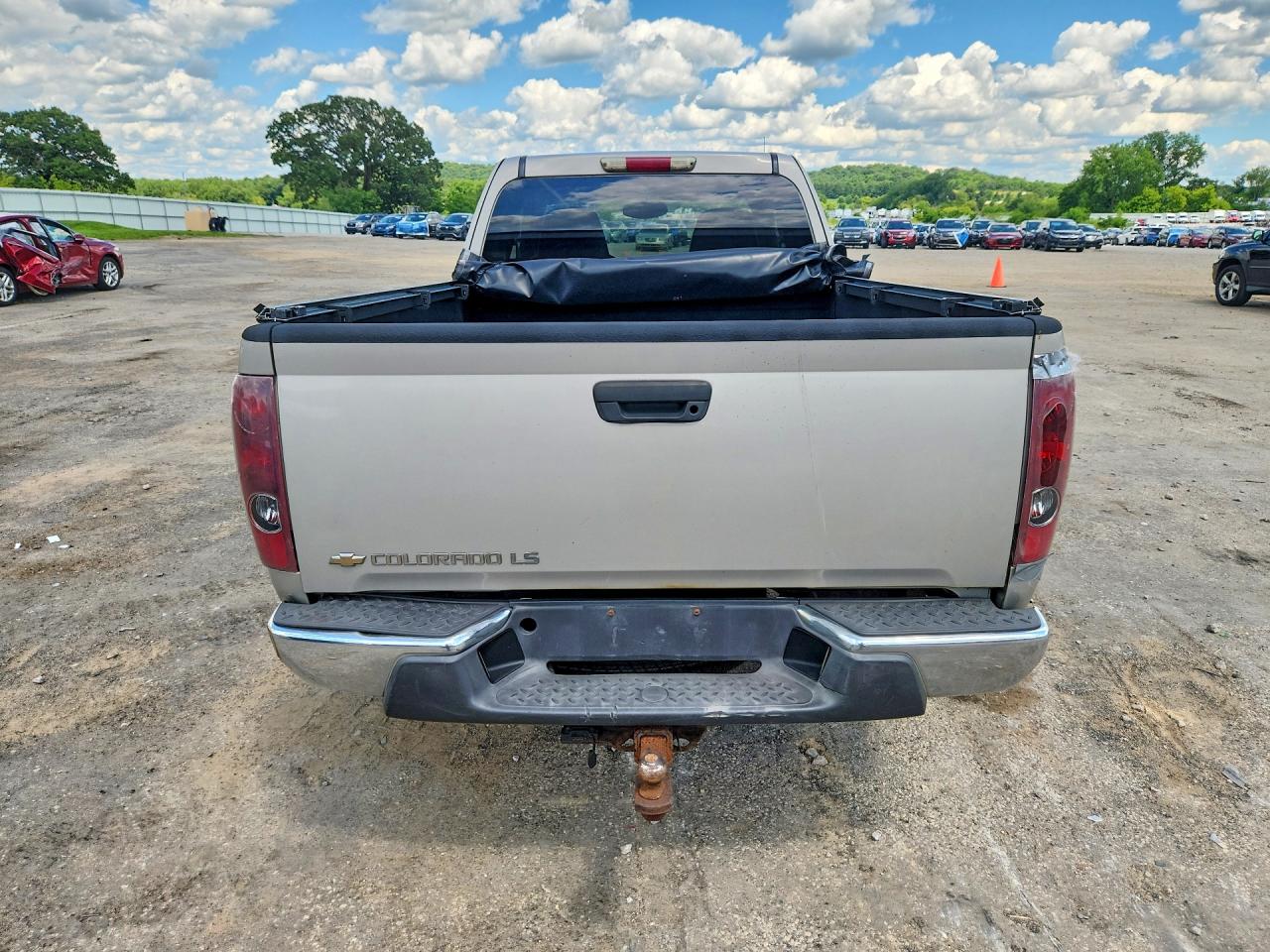 2004 Chevrolet Colorado Beige vin: 1GCDS196848195667
