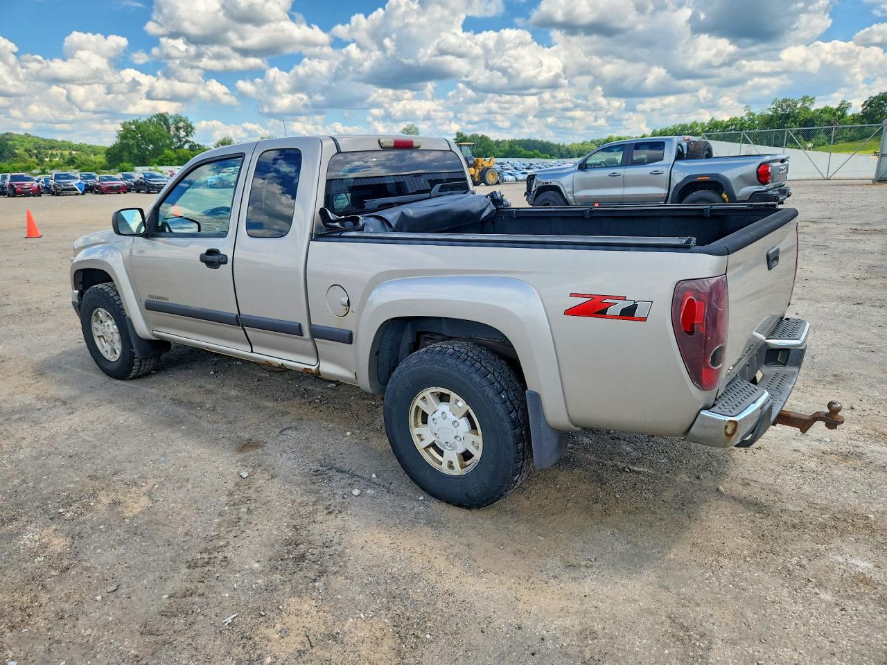 2004 Chevrolet Colorado Beige vin: 1GCDS196848195667