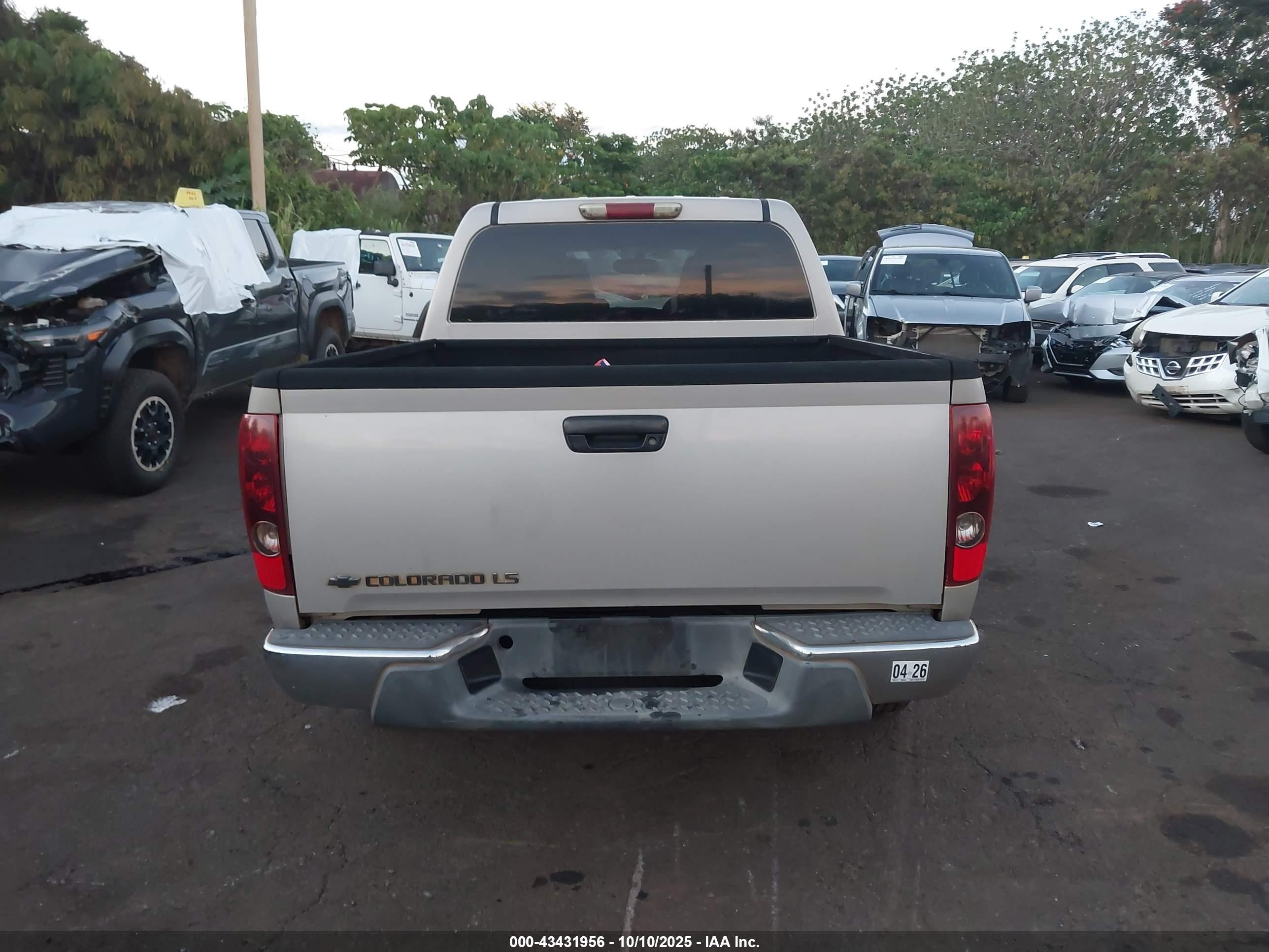 2004 Chevrolet Colorado Ls Brown vin: 1GCDT136048129751