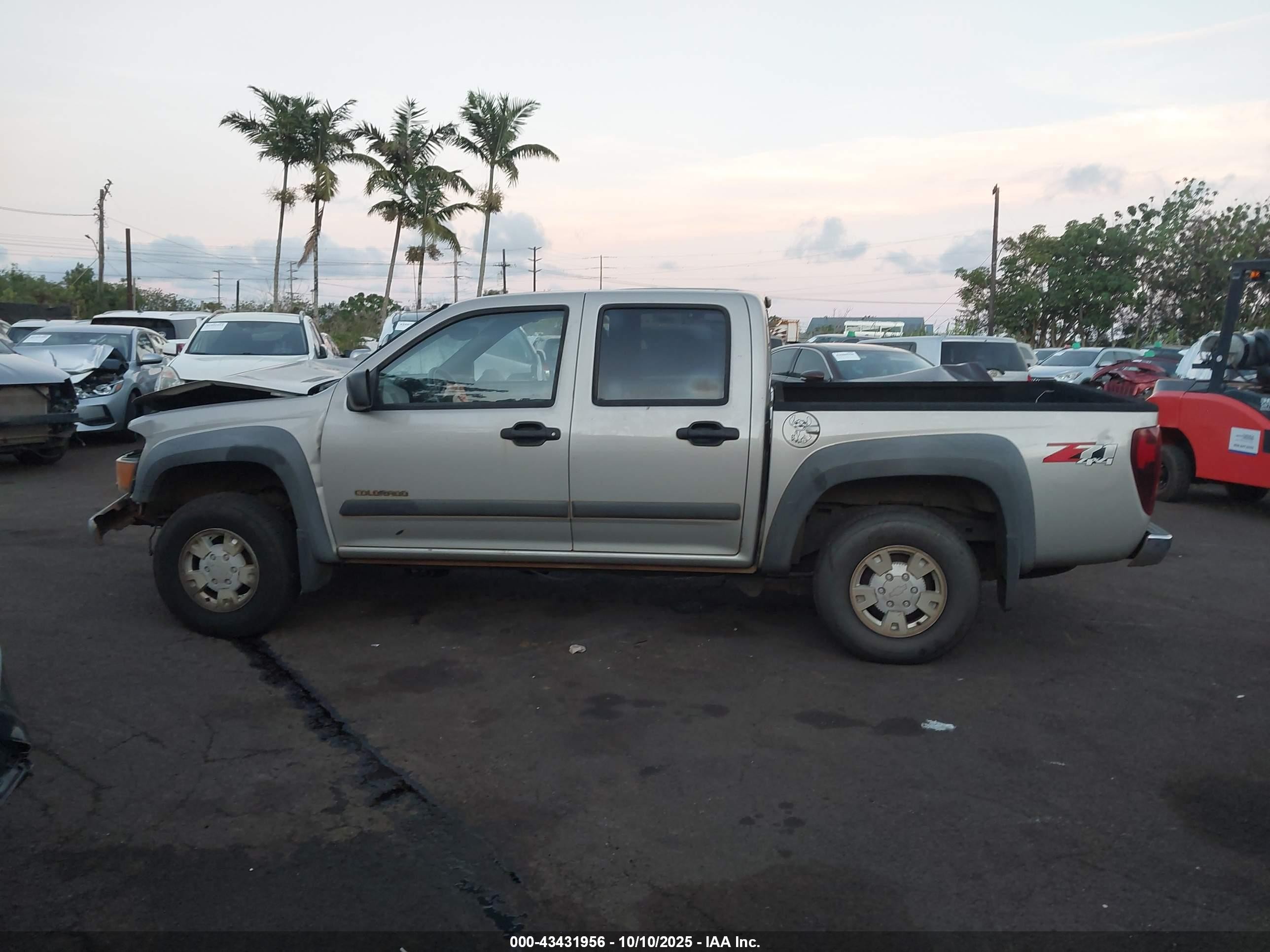 2004 Chevrolet Colorado Ls Brown vin: 1GCDT136048129751