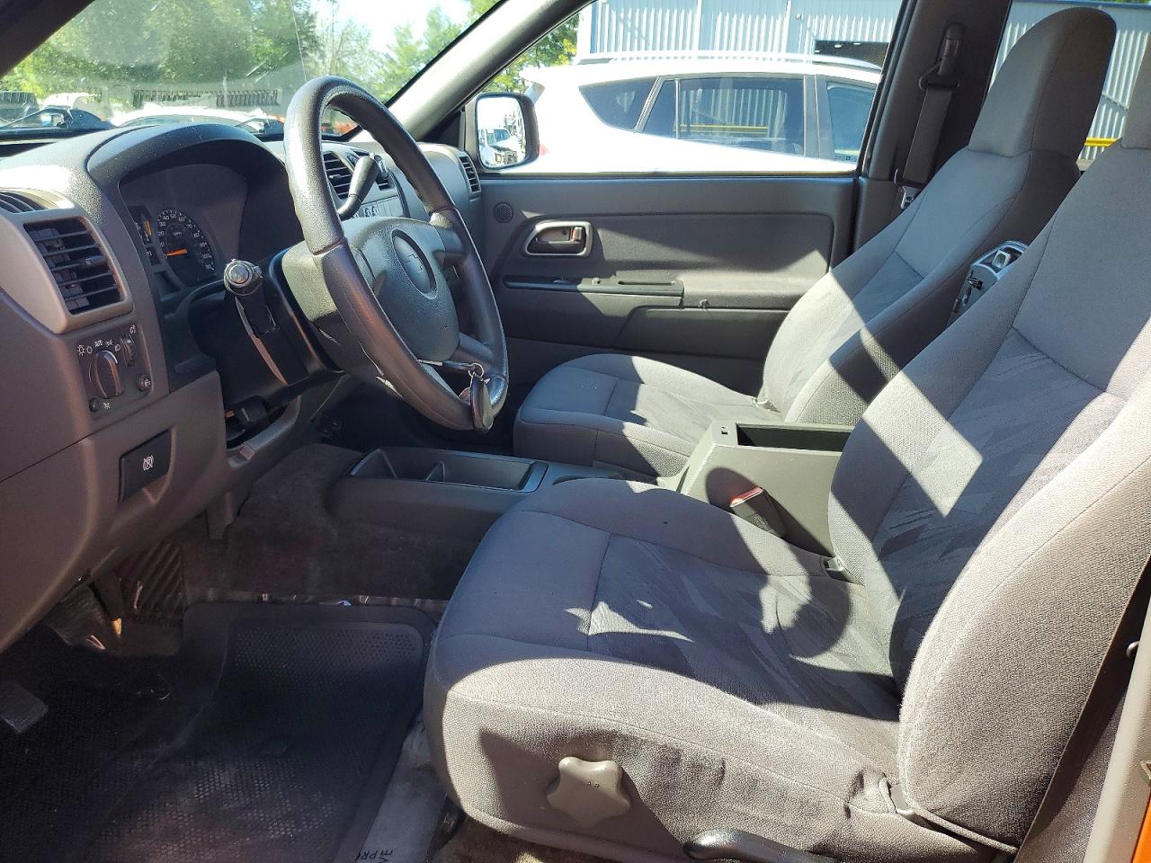 2005 Chevrolet Colorado Orange vin: 1GCDT136058233979