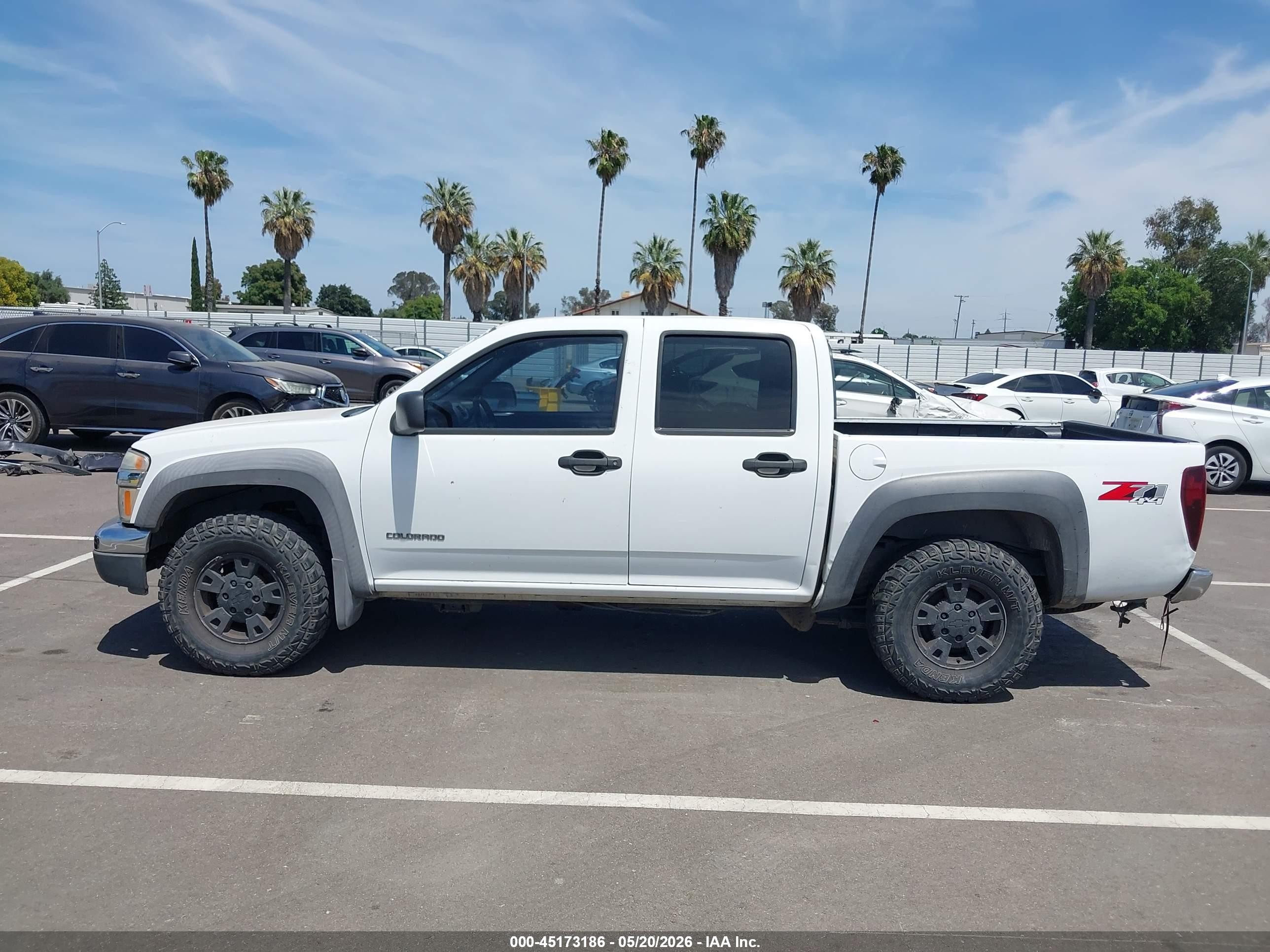 2004 Chevrolet Colorado Ls White vin: 1GCDT136148220155