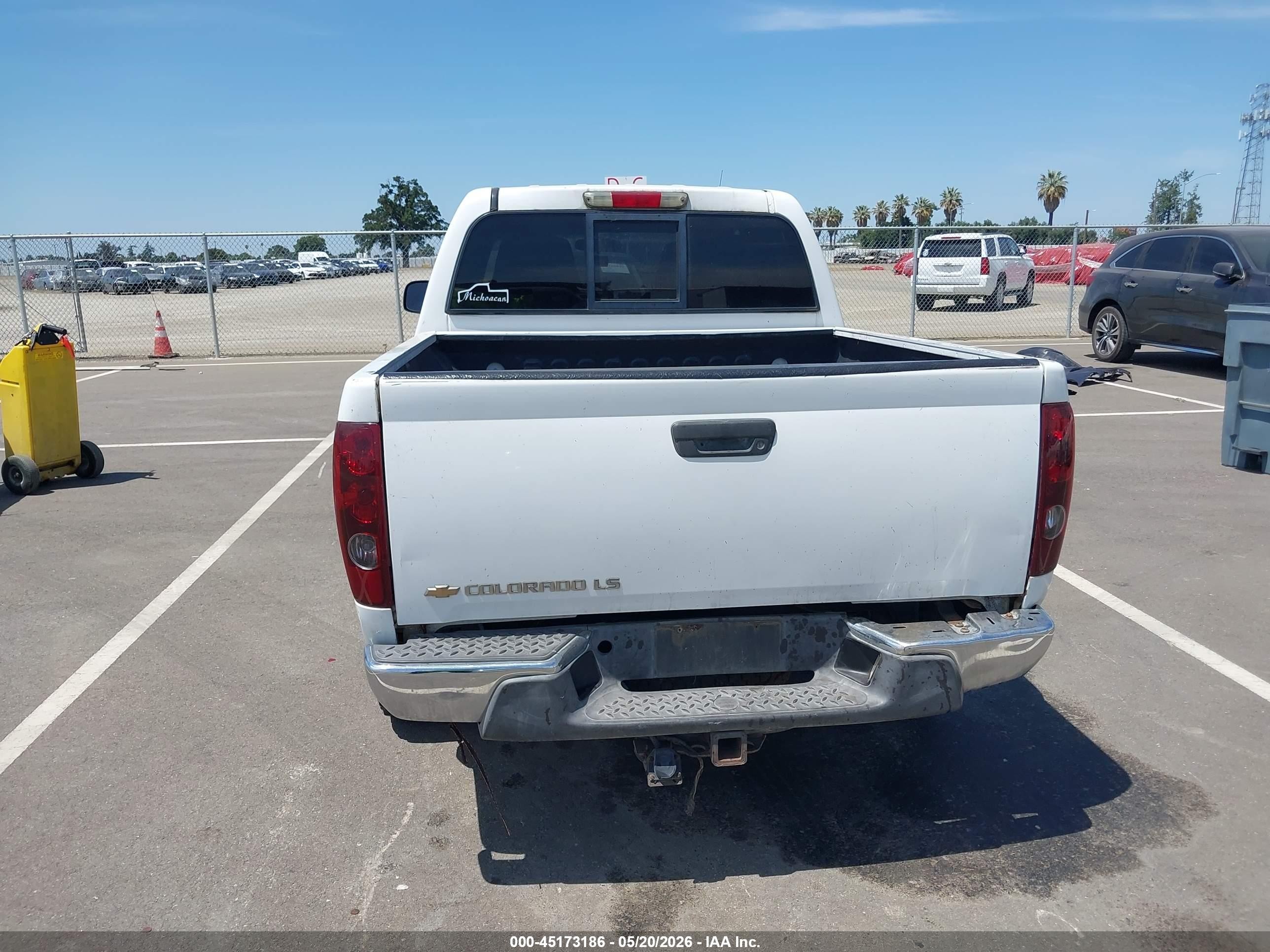 2004 Chevrolet Colorado Ls White vin: 1GCDT136148220155