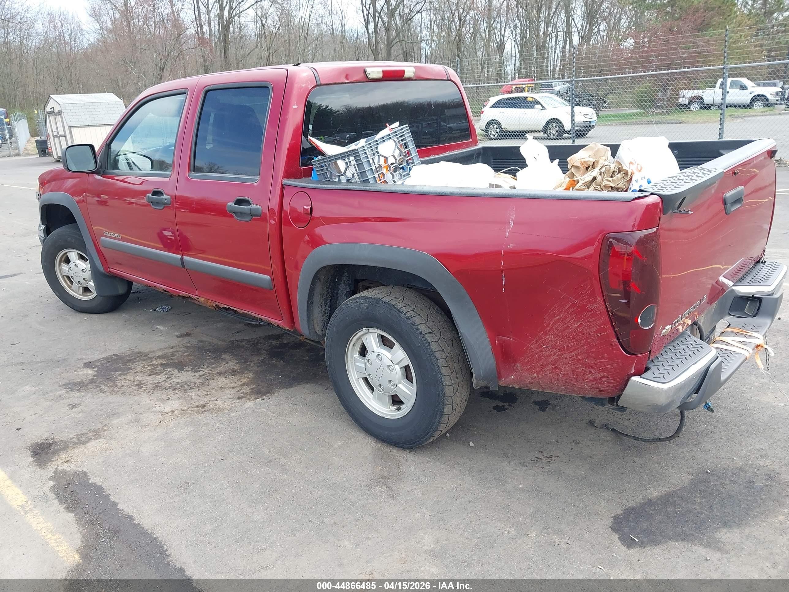 2005 Chevrolet Colorado Ls Red vin: 1GCDT136158272841