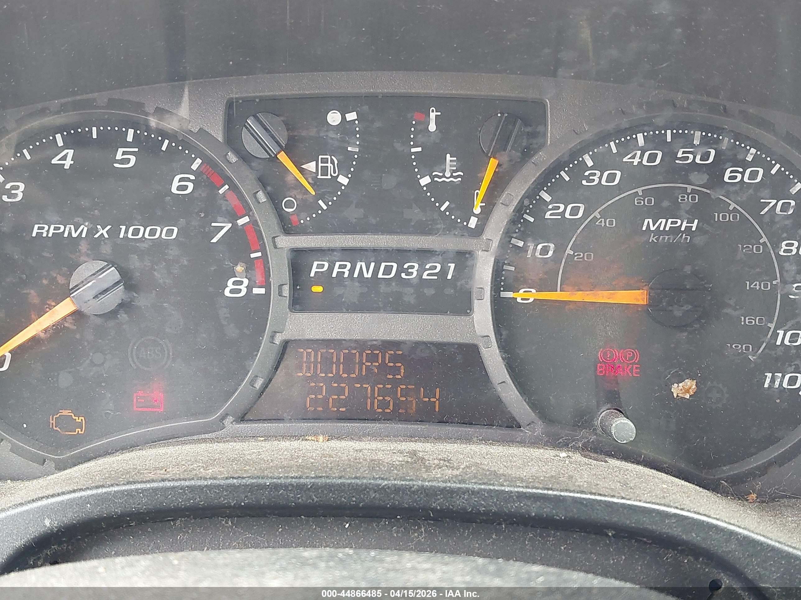 2005 Chevrolet Colorado Ls Red vin: 1GCDT136158272841