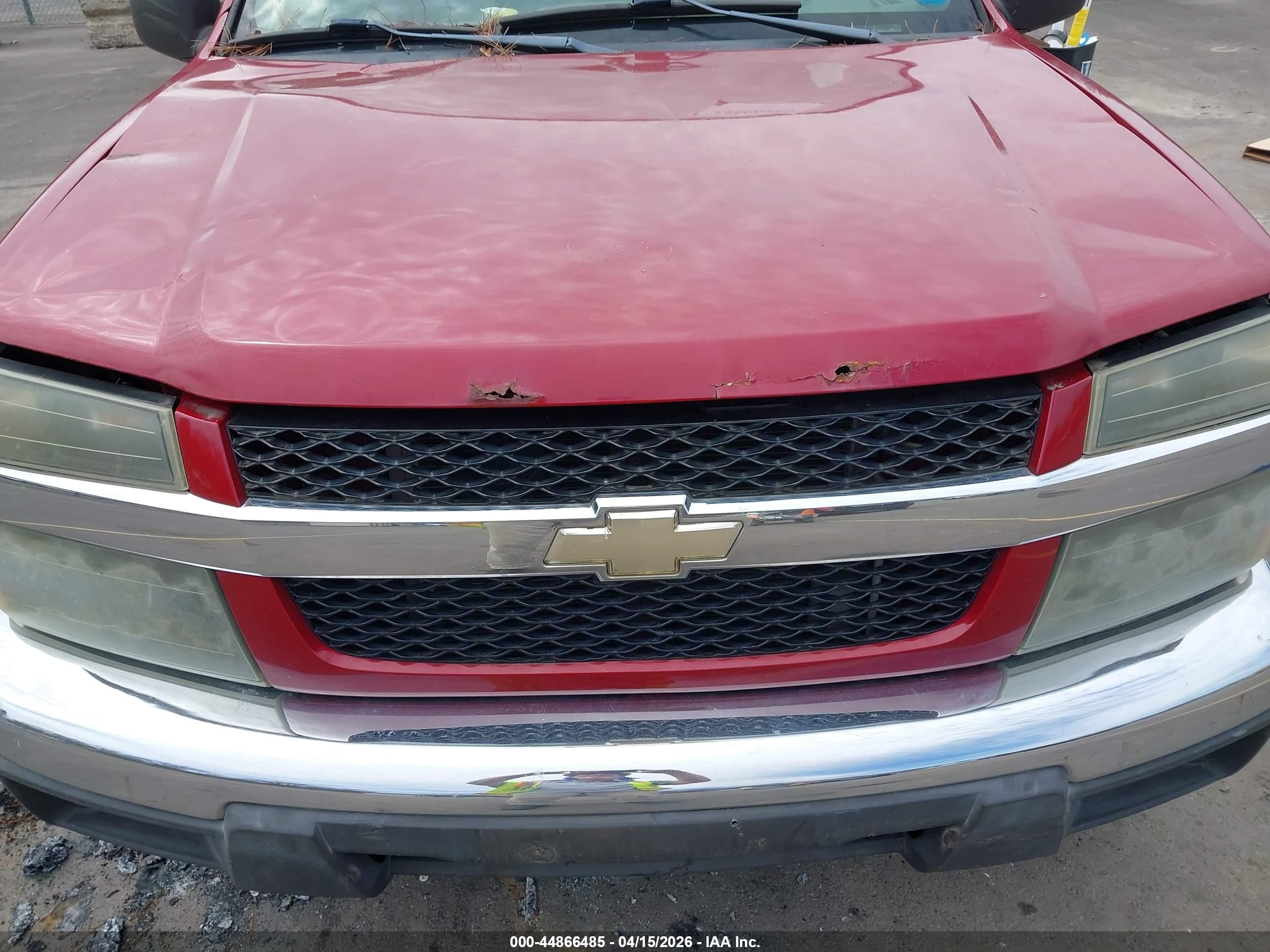 2005 Chevrolet Colorado Ls Red vin: 1GCDT136158272841