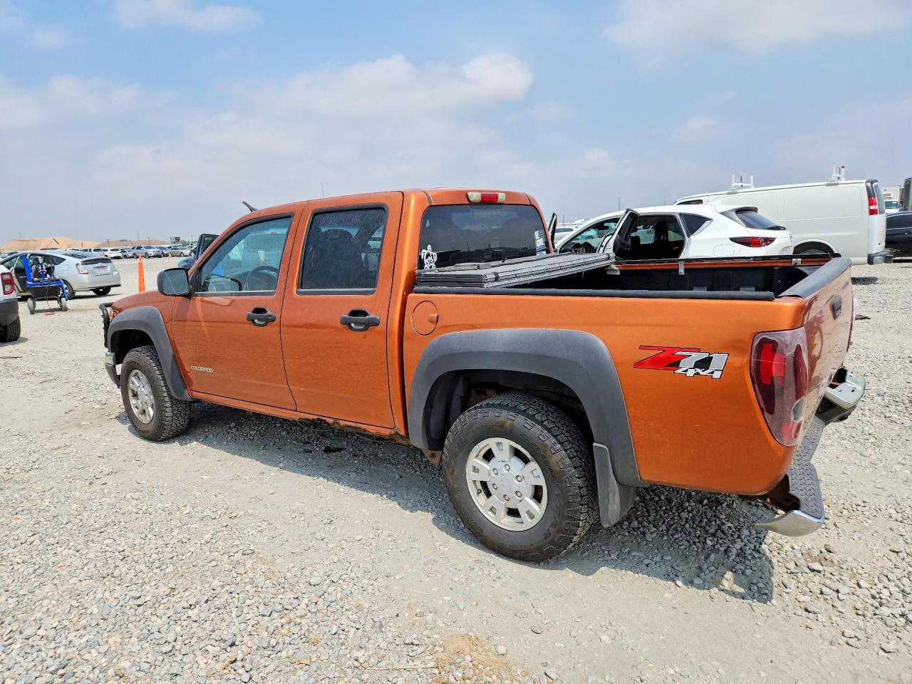 2005 Chevrolet Colorado Orange vin: 1GCDT136358103761