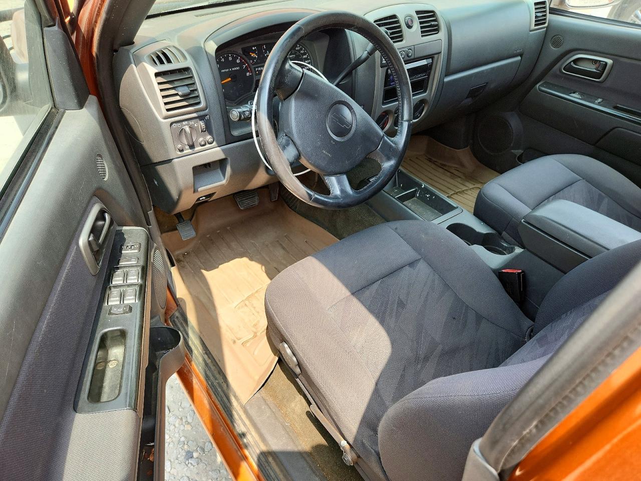 2005 Chevrolet Colorado Orange vin: 1GCDT136358103761