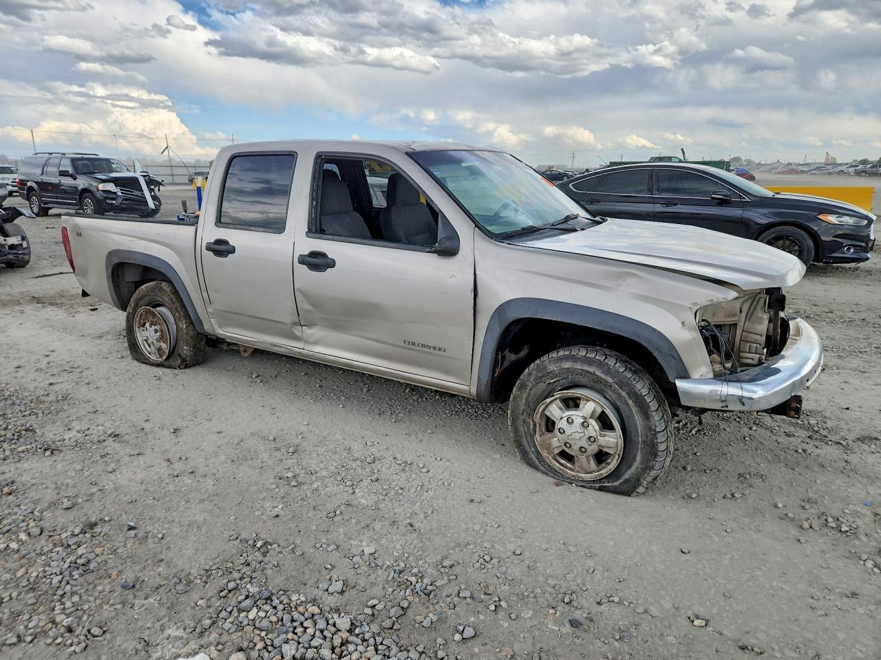 2005 Chevrolet Colorado Silver vin: 1GCDT136358150255