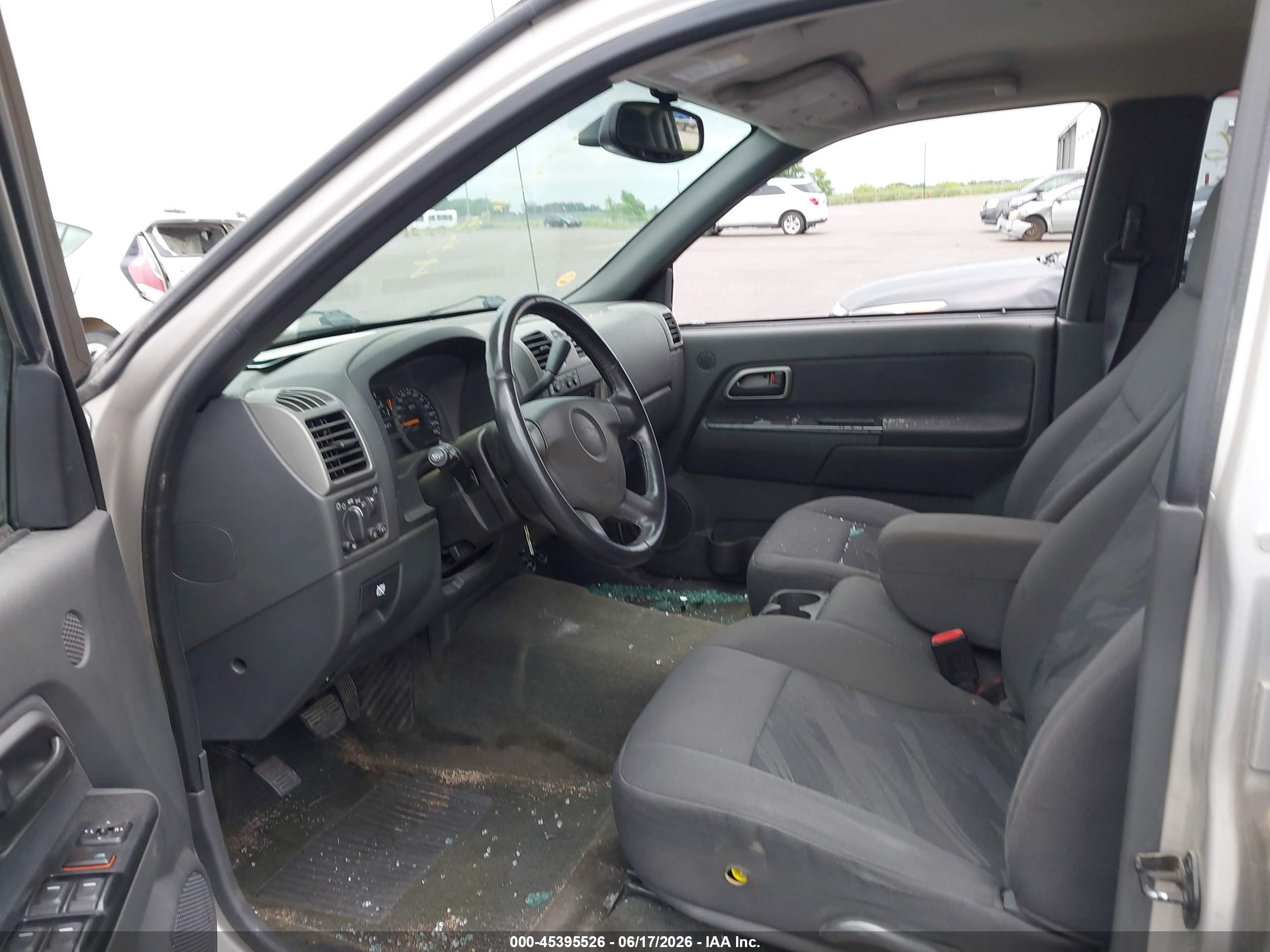 2004 Chevrolet Colorado Ls Silver vin: 1GCDT136448169038