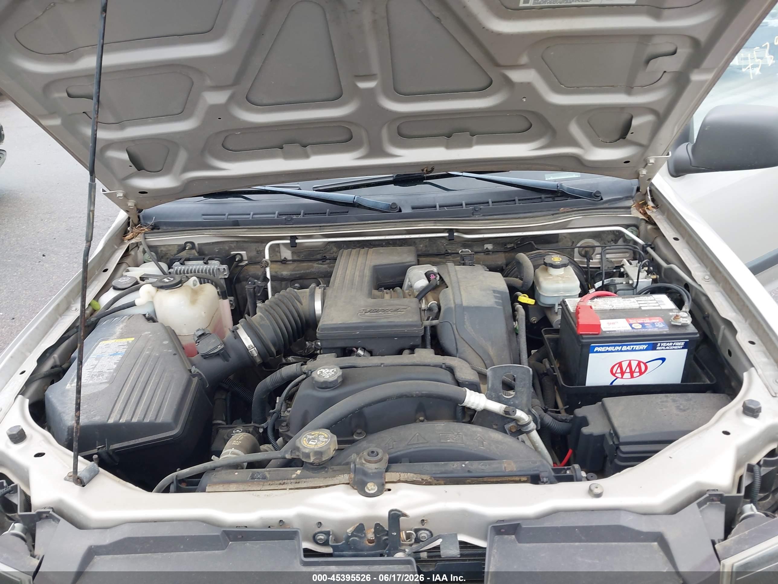 2004 Chevrolet Colorado Ls Silver vin: 1GCDT136448169038