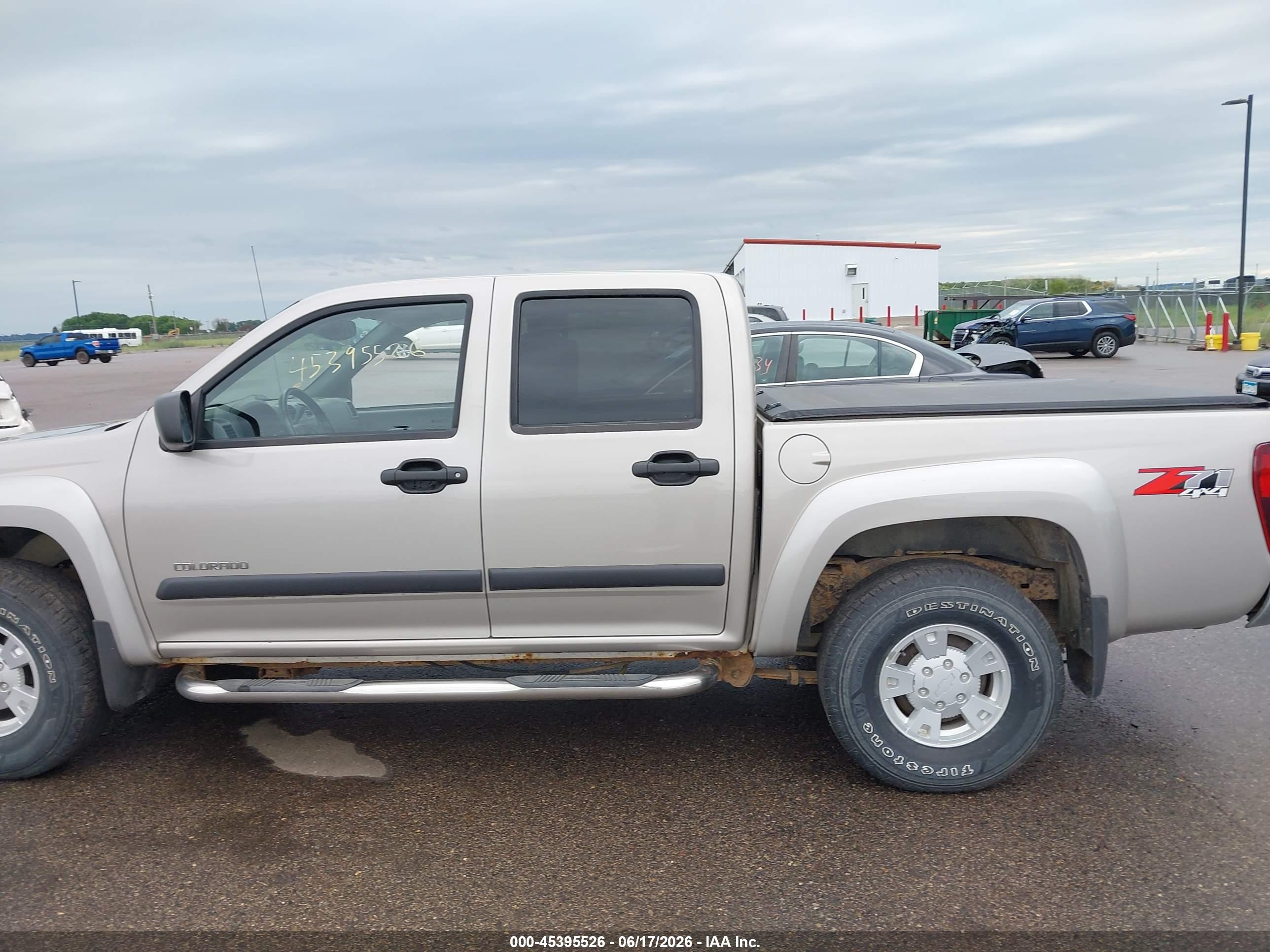 2004 Chevrolet Colorado Ls Silver vin: 1GCDT136448169038