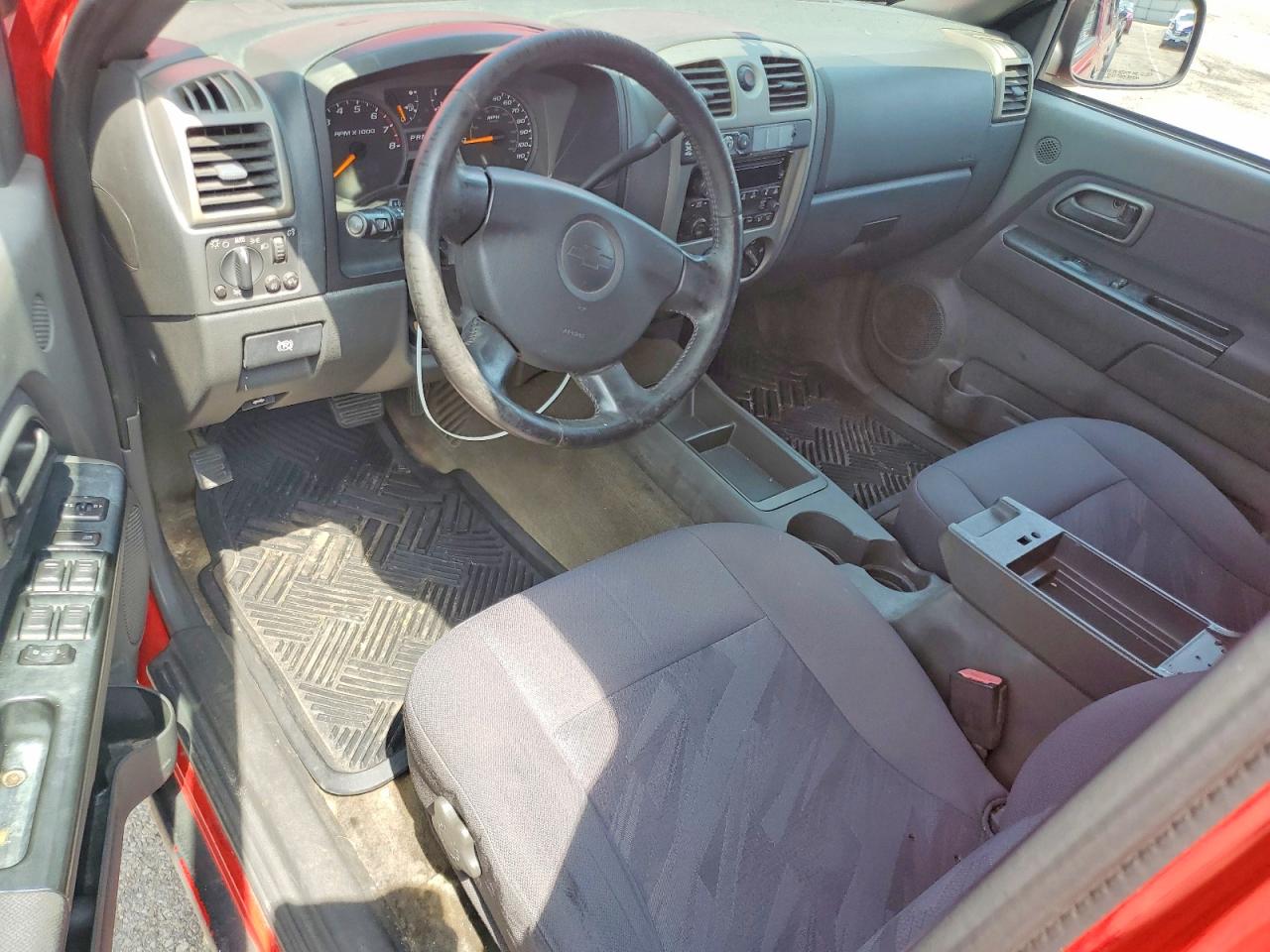 2005 Chevrolet Colorado Red vin: 1GCDT136458212438