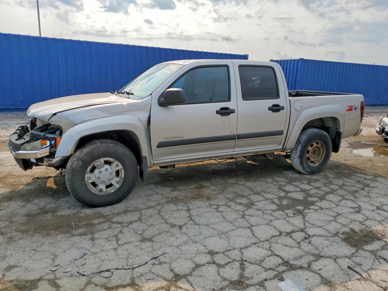 2005 Chevrolet Colorado Silver vin: 1GCDT136558210097