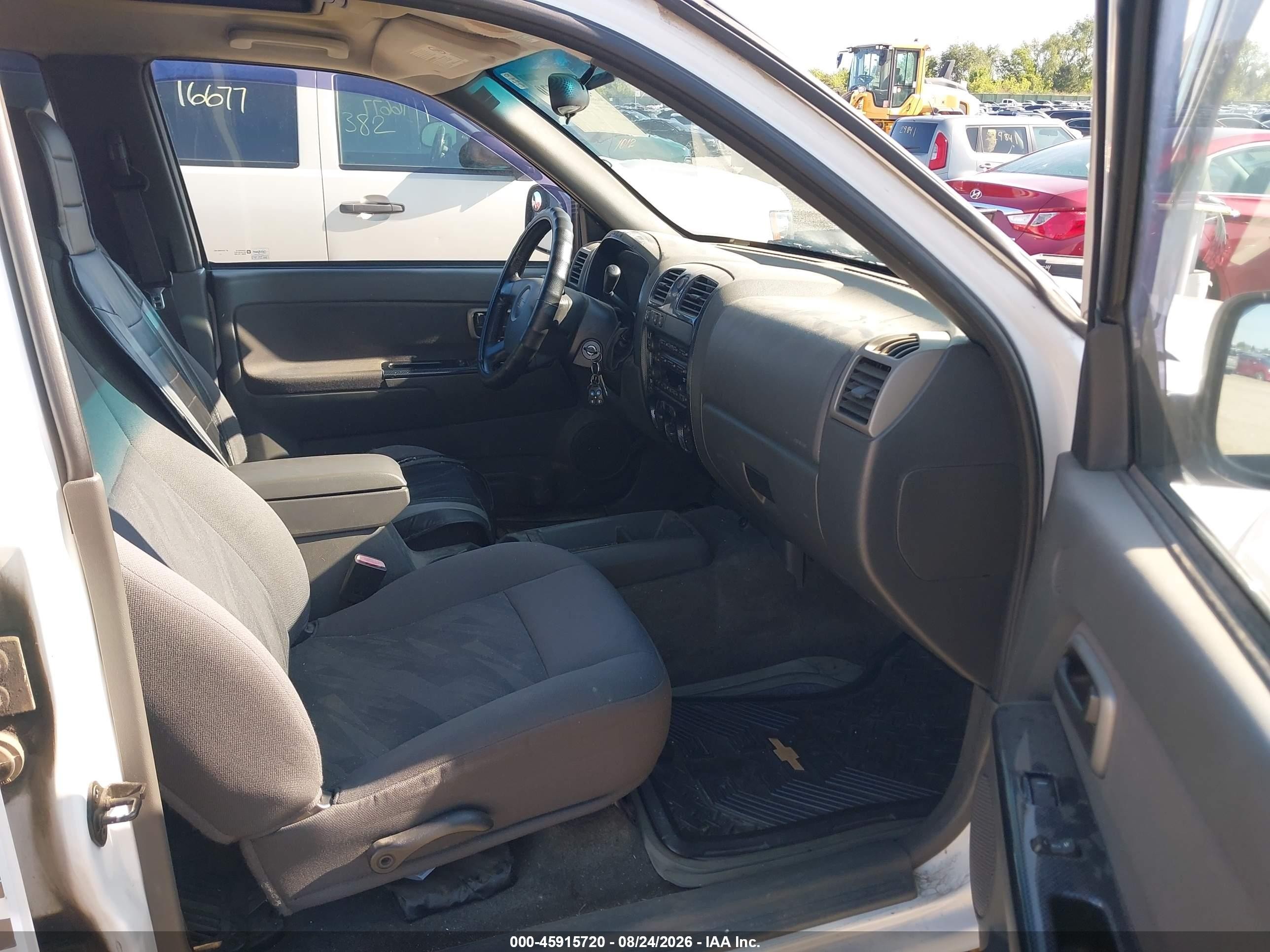2005 Chevrolet Colorado Ls White vin: 1GCDT136558263866
