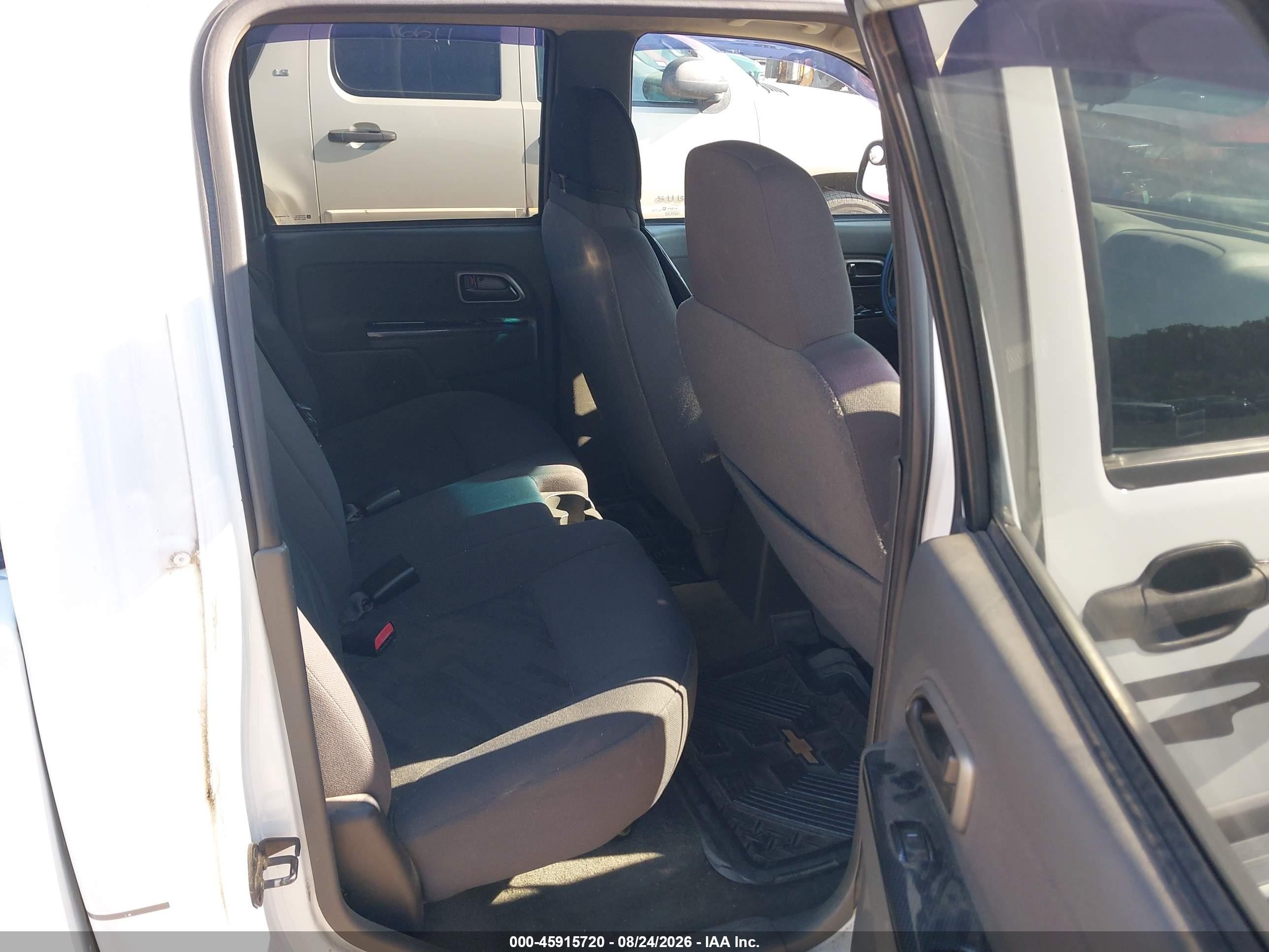 2005 Chevrolet Colorado Ls White vin: 1GCDT136558263866