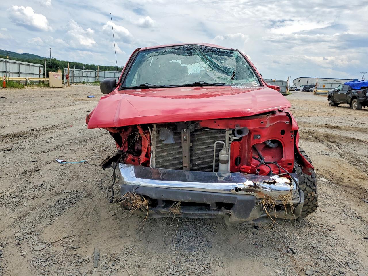 2006 Chevrolet Colorado Red vin: 1GCDT136668300053
