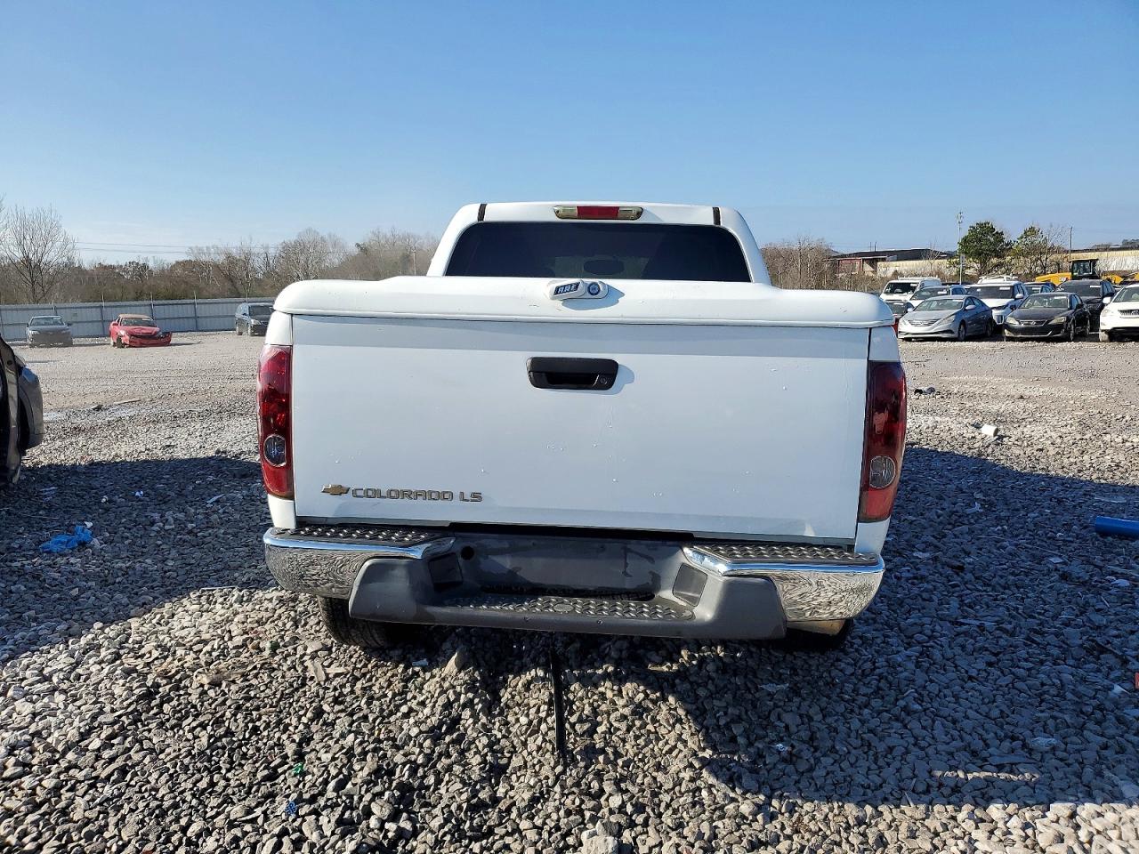 2004 Chevrolet Colorado White vin: 1GCDT136748133487