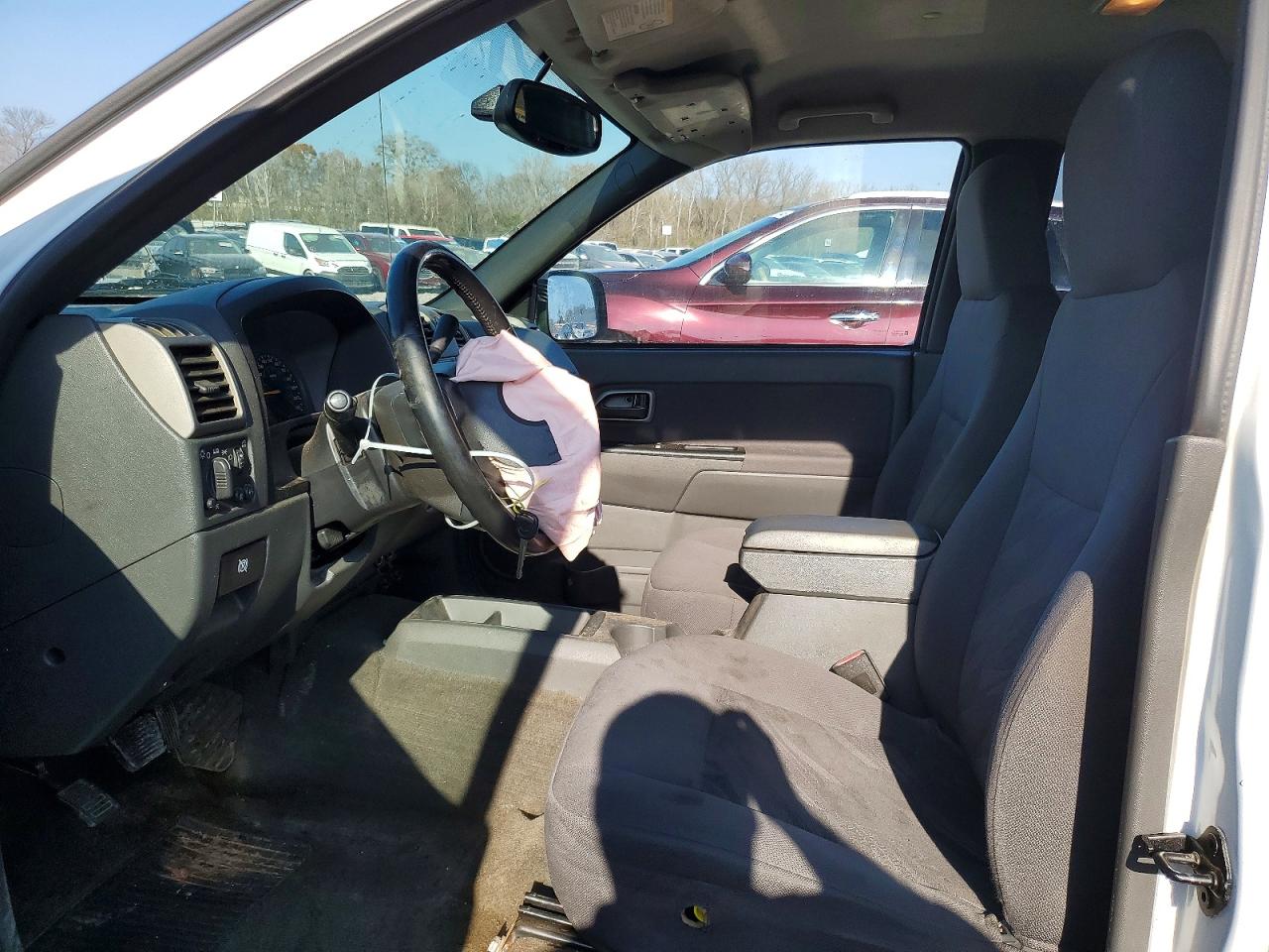 2004 Chevrolet Colorado White vin: 1GCDT136748133487