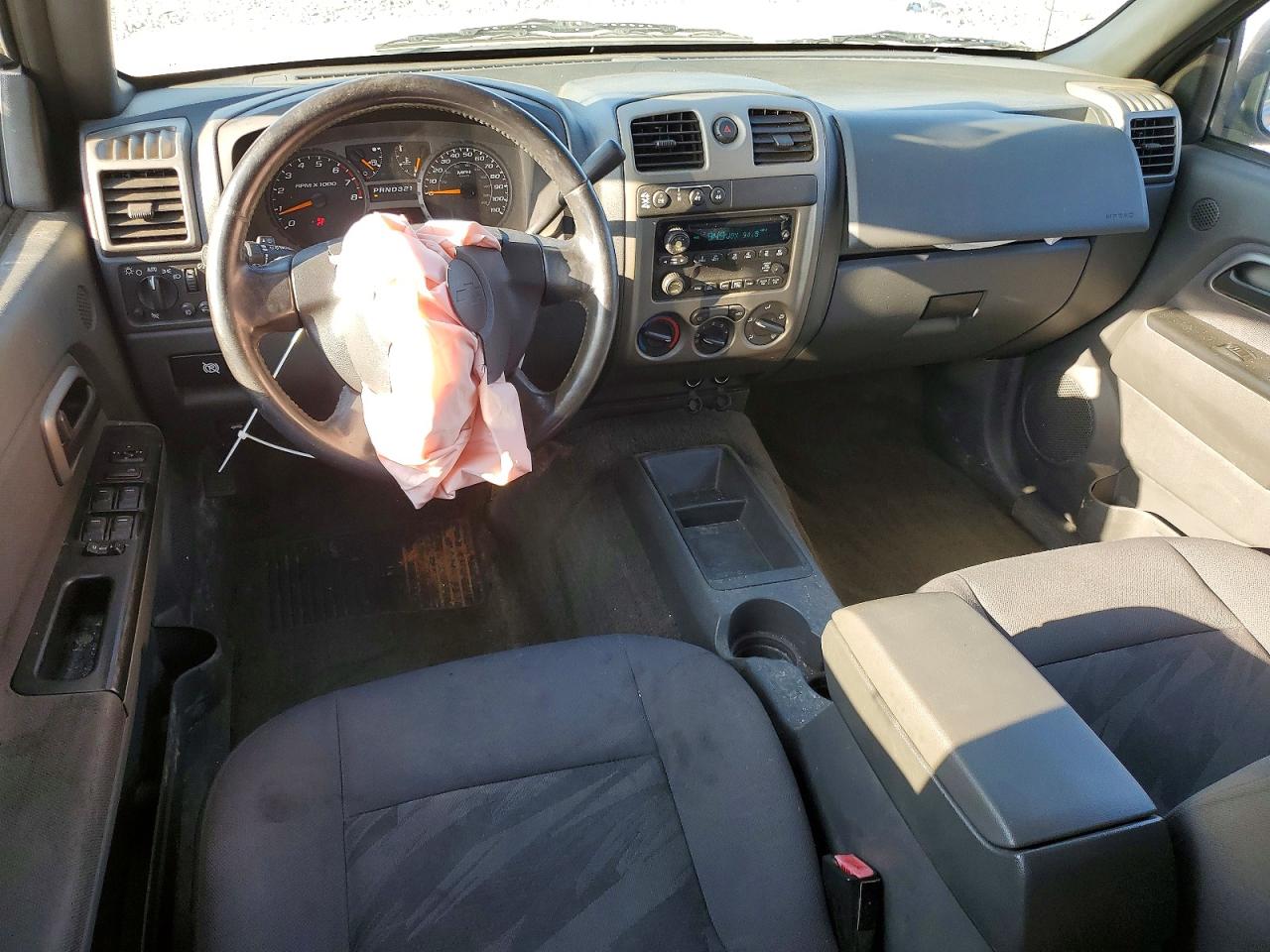 2004 Chevrolet Colorado White vin: 1GCDT136748133487