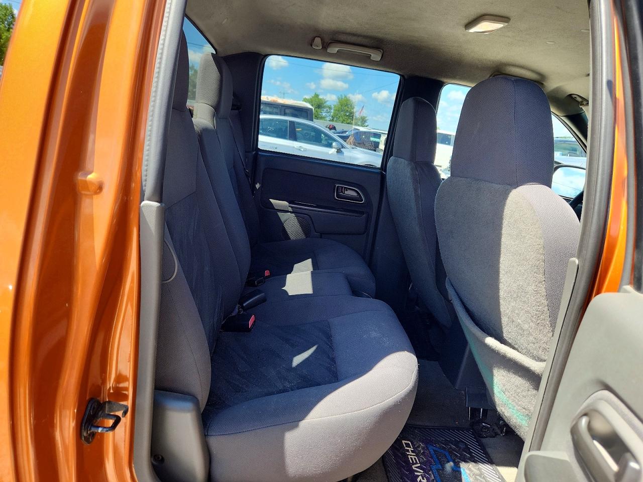 2004 Chevrolet Colorado Оранжевый vin: 1GCDT136748135272
