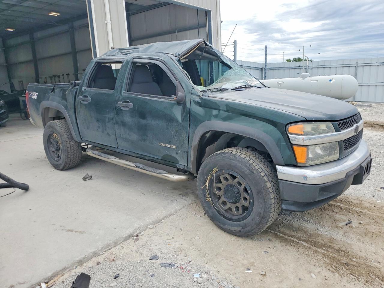 2005 Chevrolet Colorado Green vin: 1GCDT136758141459