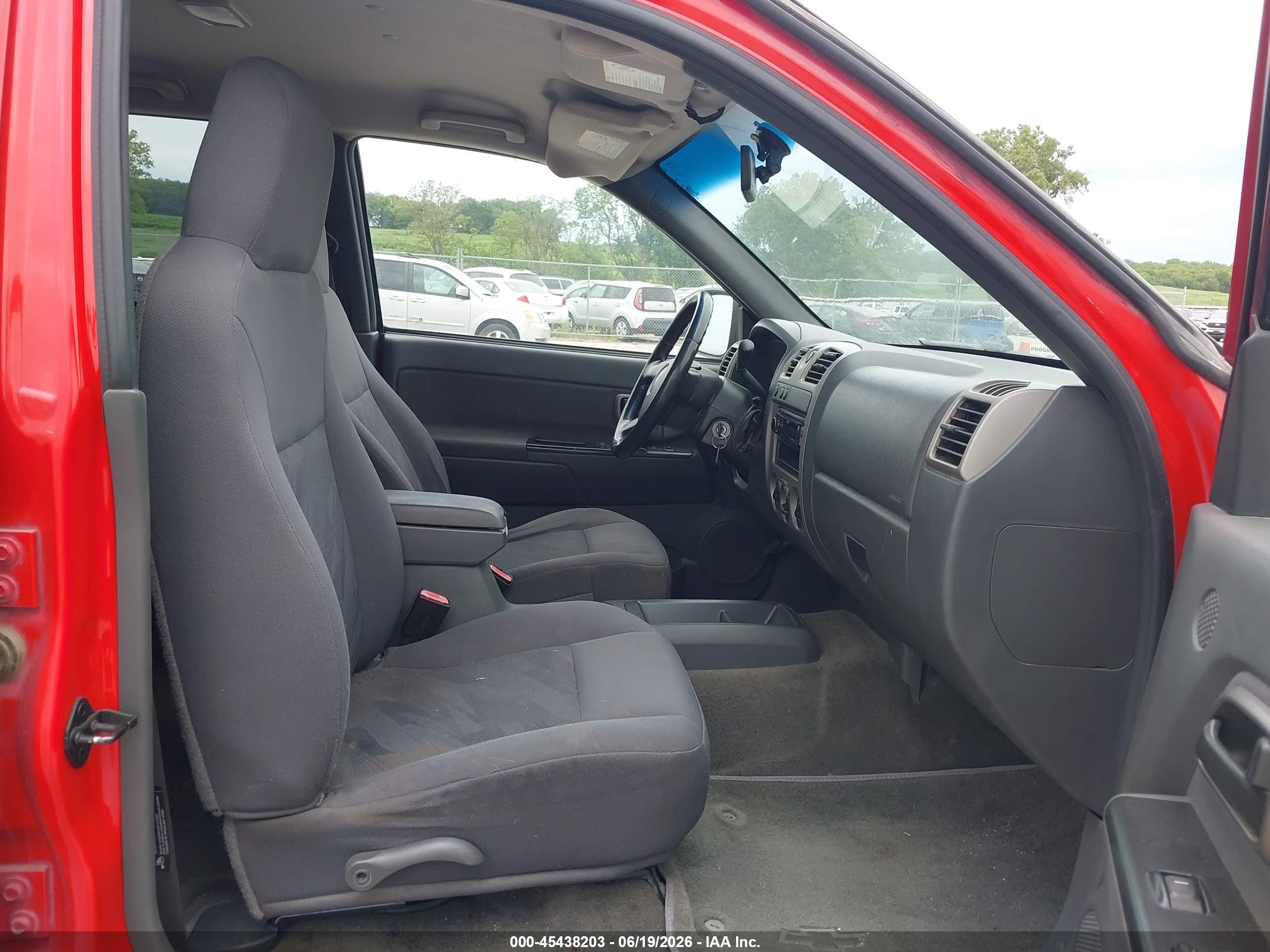2005 Chevrolet Colorado Ls Red vin: 1GCDT136758144006